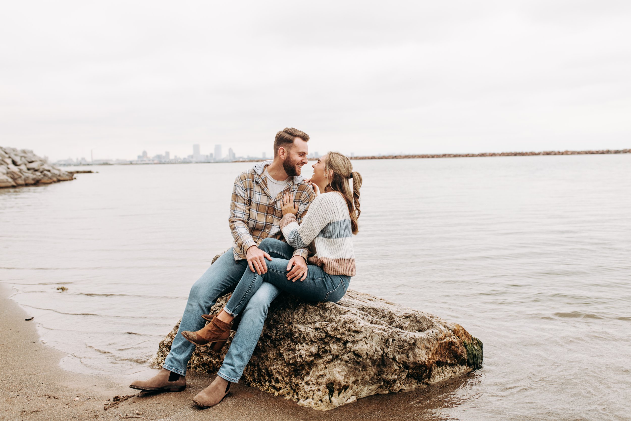 milwaukee engagement photos south shore state park wisconsin_ anna and nick-50.jpg