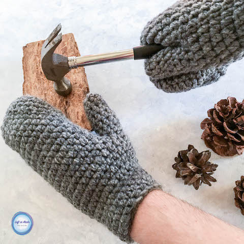 The Star Gazer's Mittens combine texture and warmth to give you a beautiful and functional pair of mittens for the coldest winter days. They take less than one skein of Lion Brand Scarfie yarn and will be a perfect addition to your last-minute gift list this holiday season! This is the second free crochet pattern of my Seven Days of Scarfie pattern collection.
