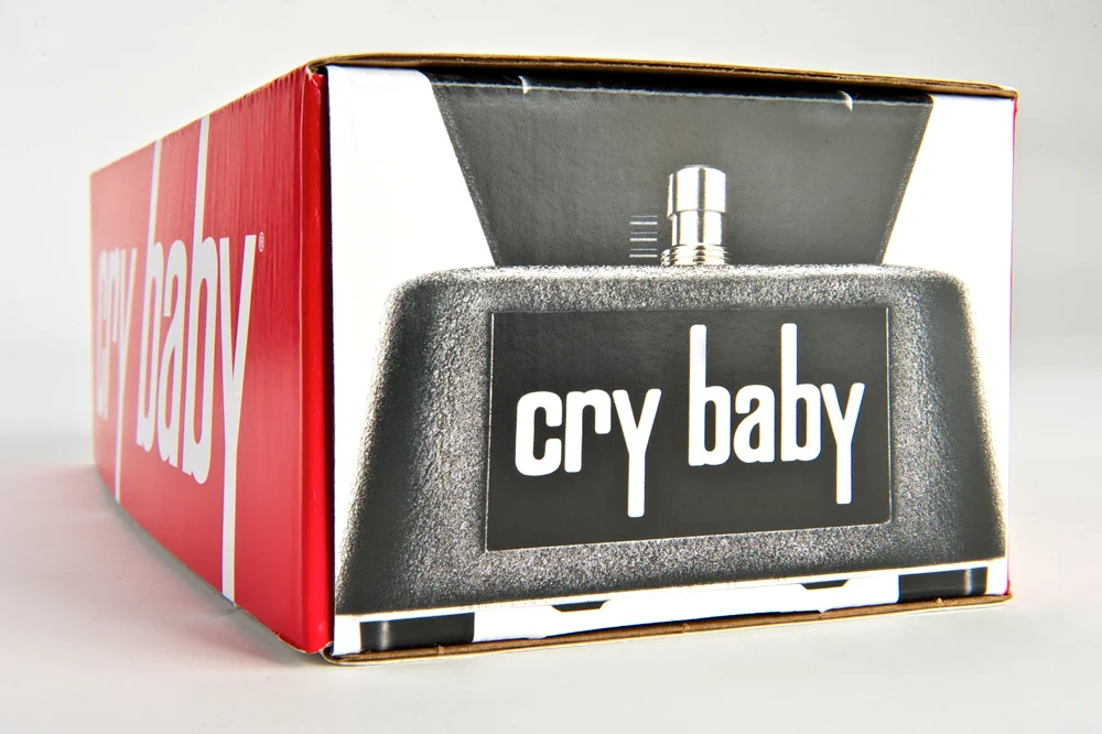 Crybaby-PKG-panel_end.jpg
