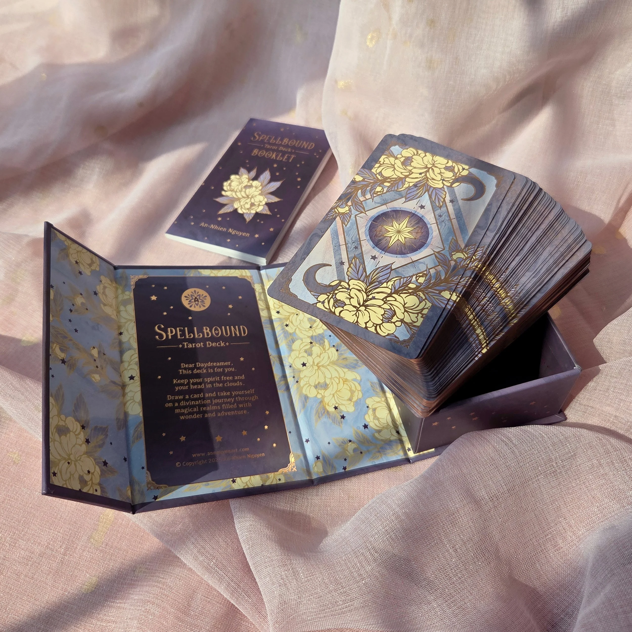 Spellbound Tarot Deck (Rose-Gold Edition)