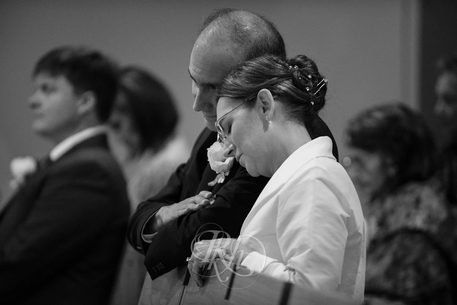Lakeville Wedding Photography - Bertie & Maurico - RKH Images-6