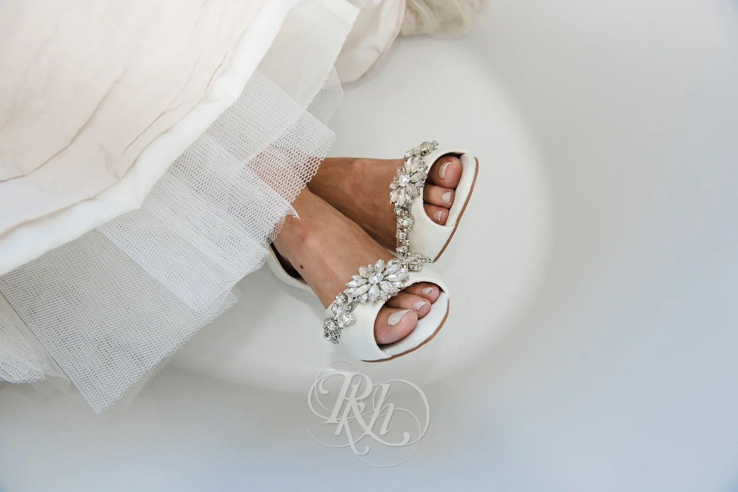 Minneapolis Wedding Photography - Becca & Justin - RKH Images-19
