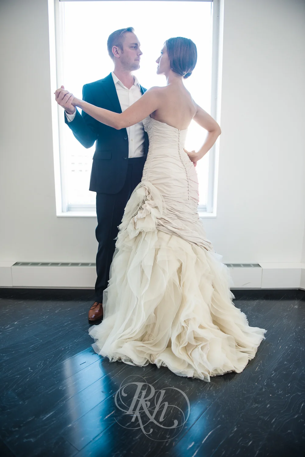 Minneapolis Wedding Photography - Becca & Justin - RKH Images-27