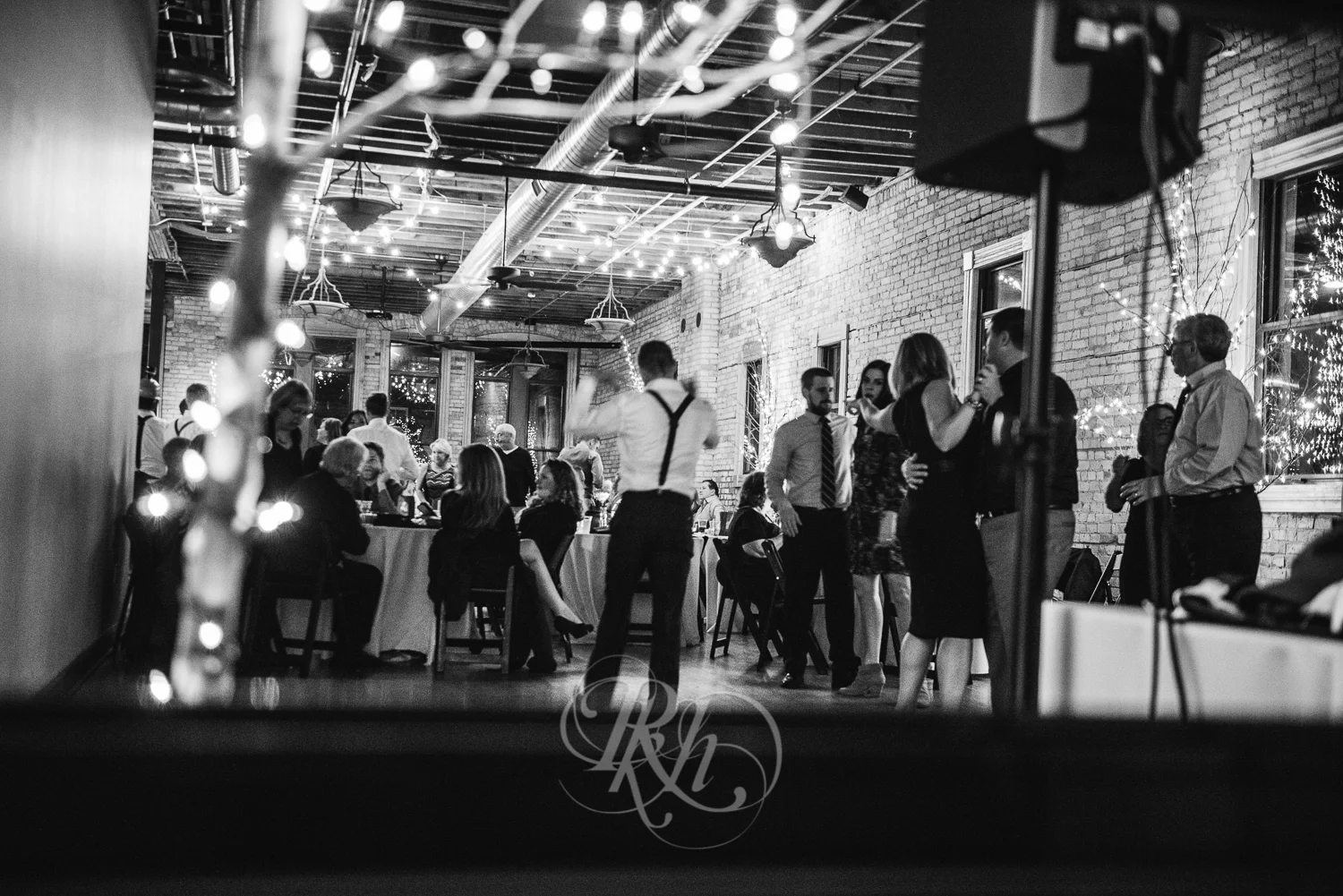 Minneapolis Wedding Photography - Becca & Justin - RKH Images-43