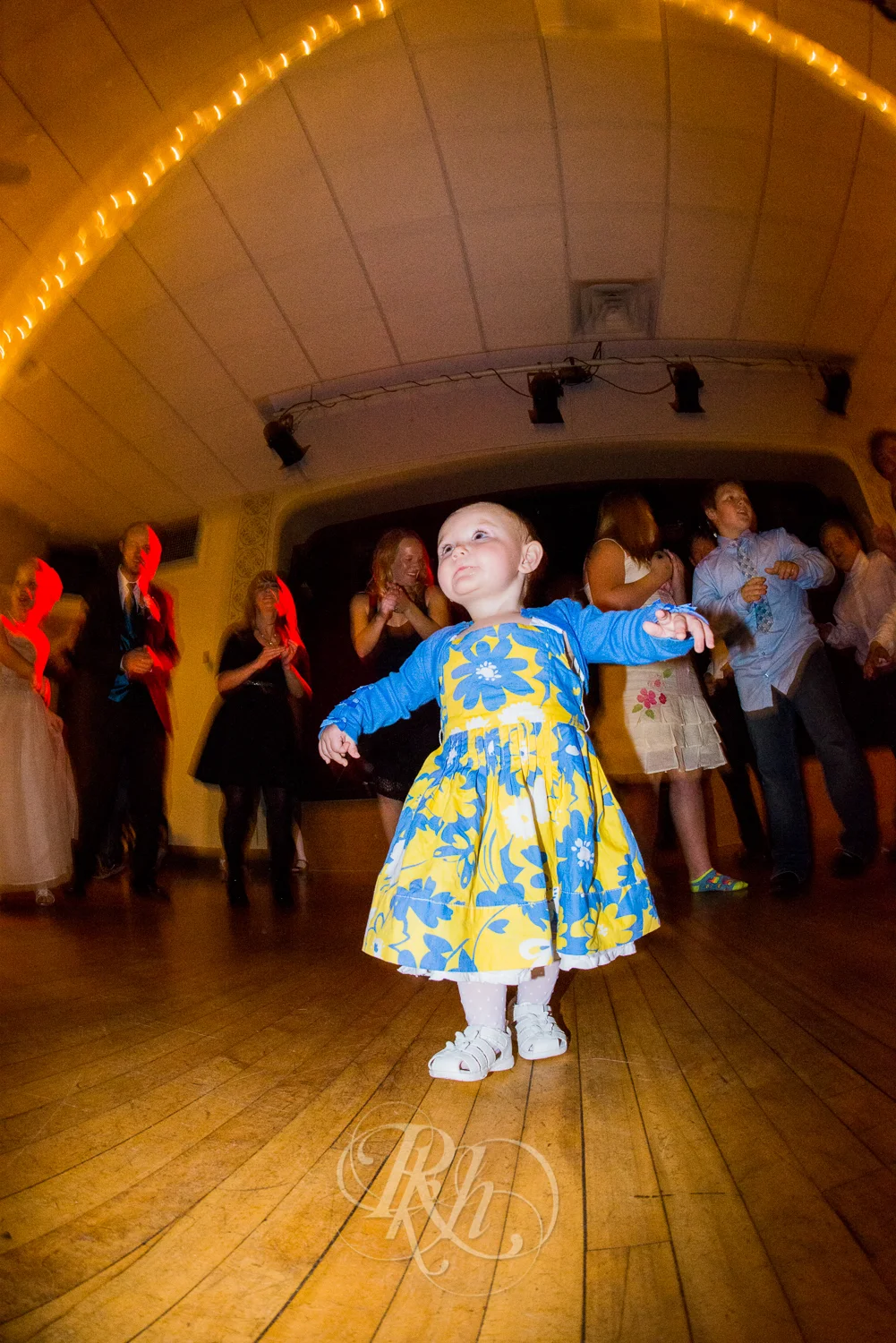 Minnesota Wedding Photography - Ashley & Justin - RKH Images-38