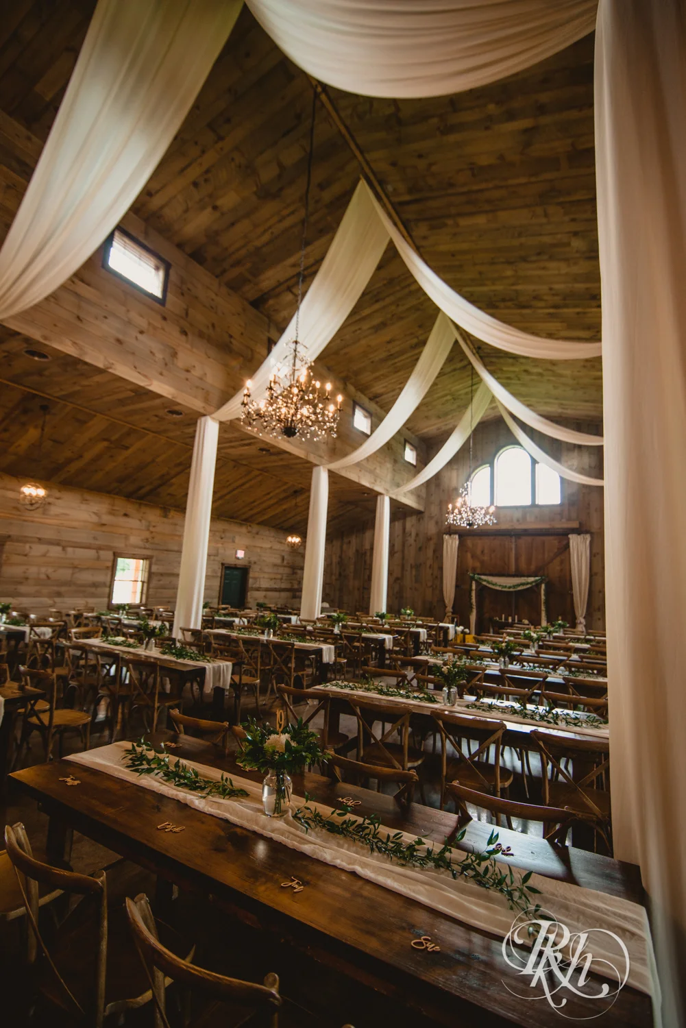 Chelsey and Erik - Minnesota Wedding Photogrpahy - Creekside Farm - RKH Images - Blog (5 of 88).jpg