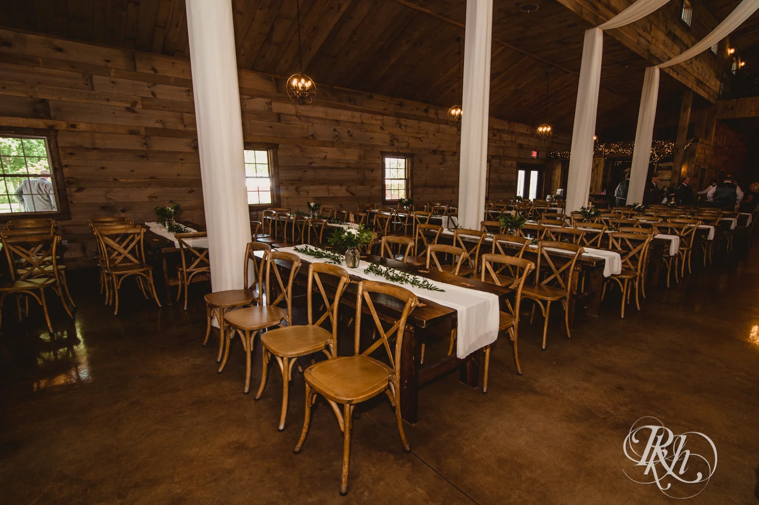 Chelsey and Erik - Minnesota Wedding Photogrpahy - Creekside Farm - RKH Images - Blog (6 of 88).jpg