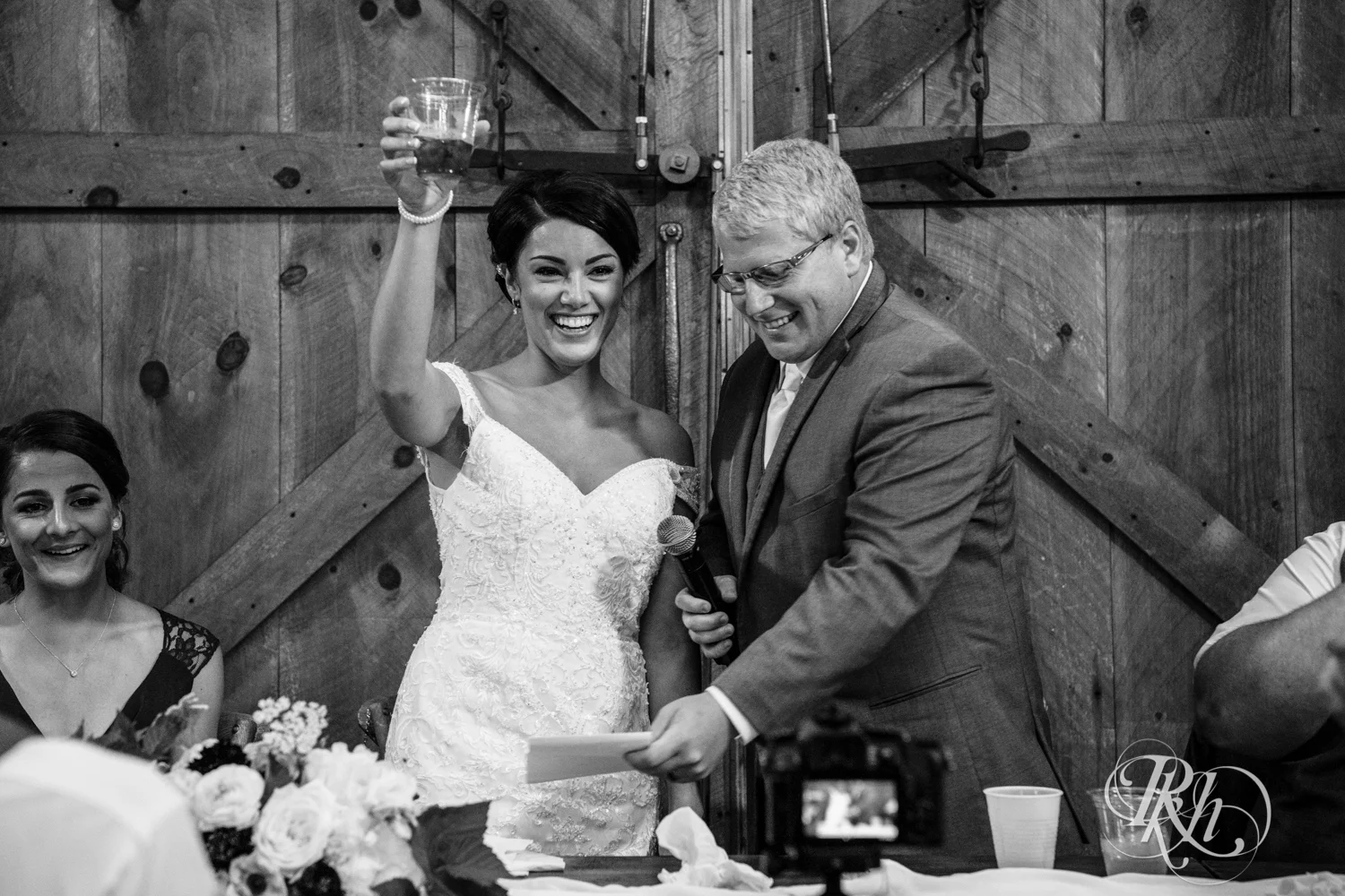 Chelsey and Erik - Minnesota Wedding Photogrpahy - Creekside Farm - RKH Images - Blog (67 of 88).jpg