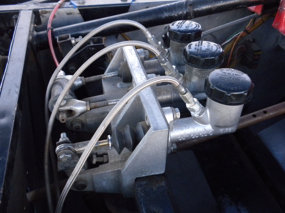 Brake Master Cylinder.JPG