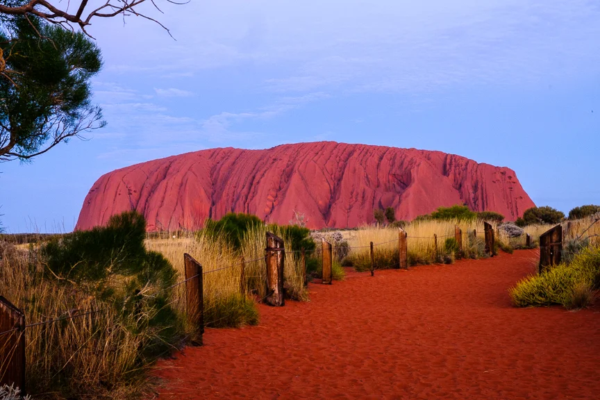 Uluru-7073-2.jpg
