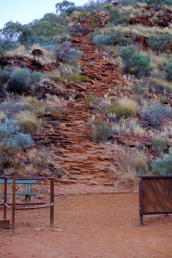 Uluru-7210.jpg