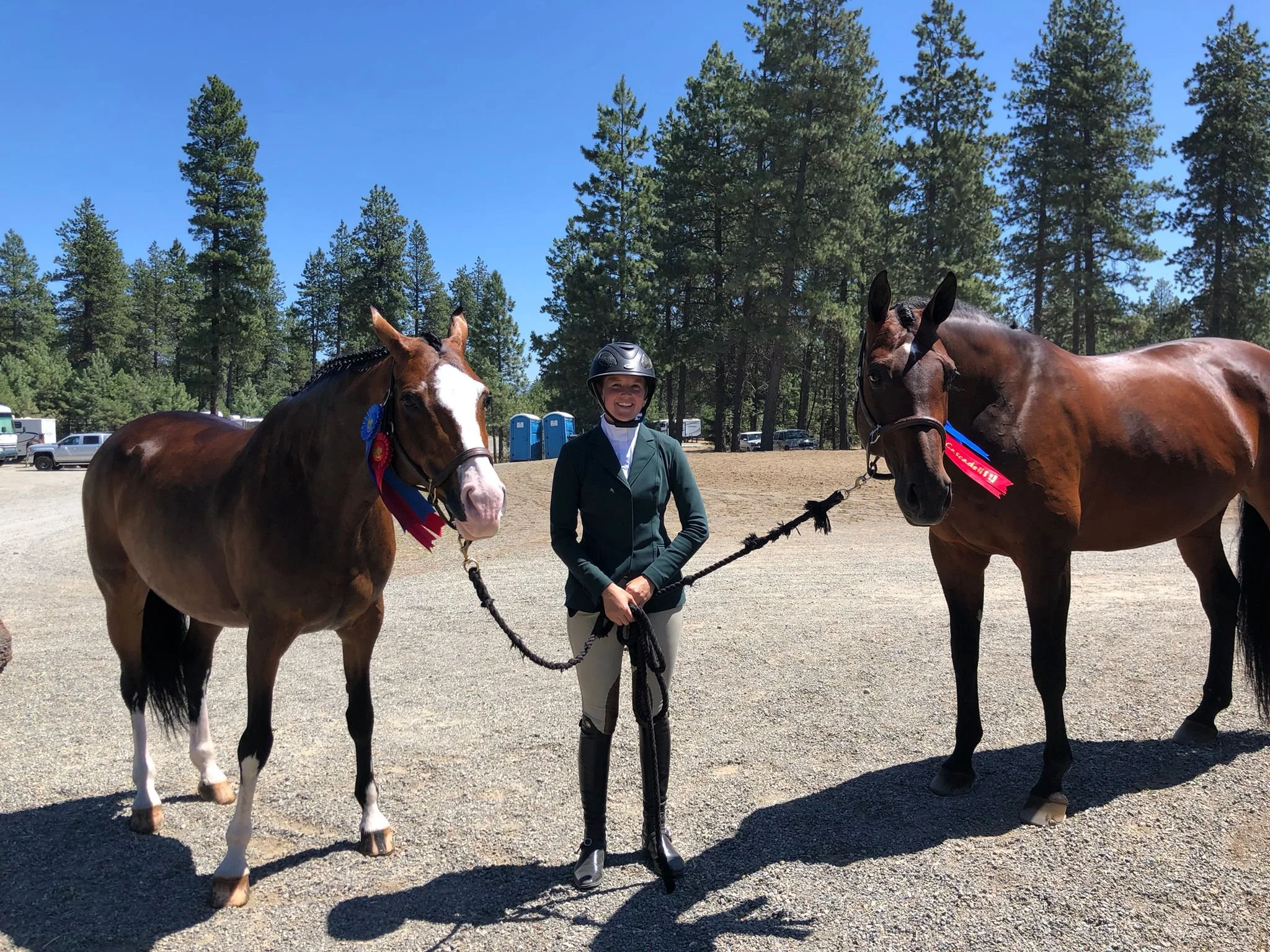 Columbia and Fancy USHJA 2'9 Cle Elum 2021.JPG