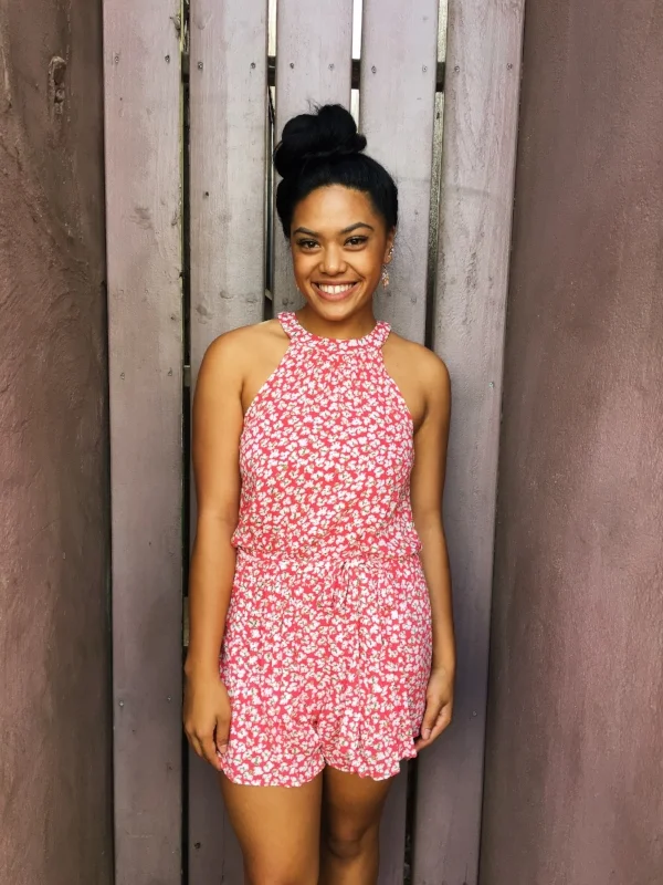 For all my pair shaped lovelies. This romper is loose fitting around the hips for that much needed give, and the neckline cut accentuates your slimmer top half. Show off your curves just right in this style!