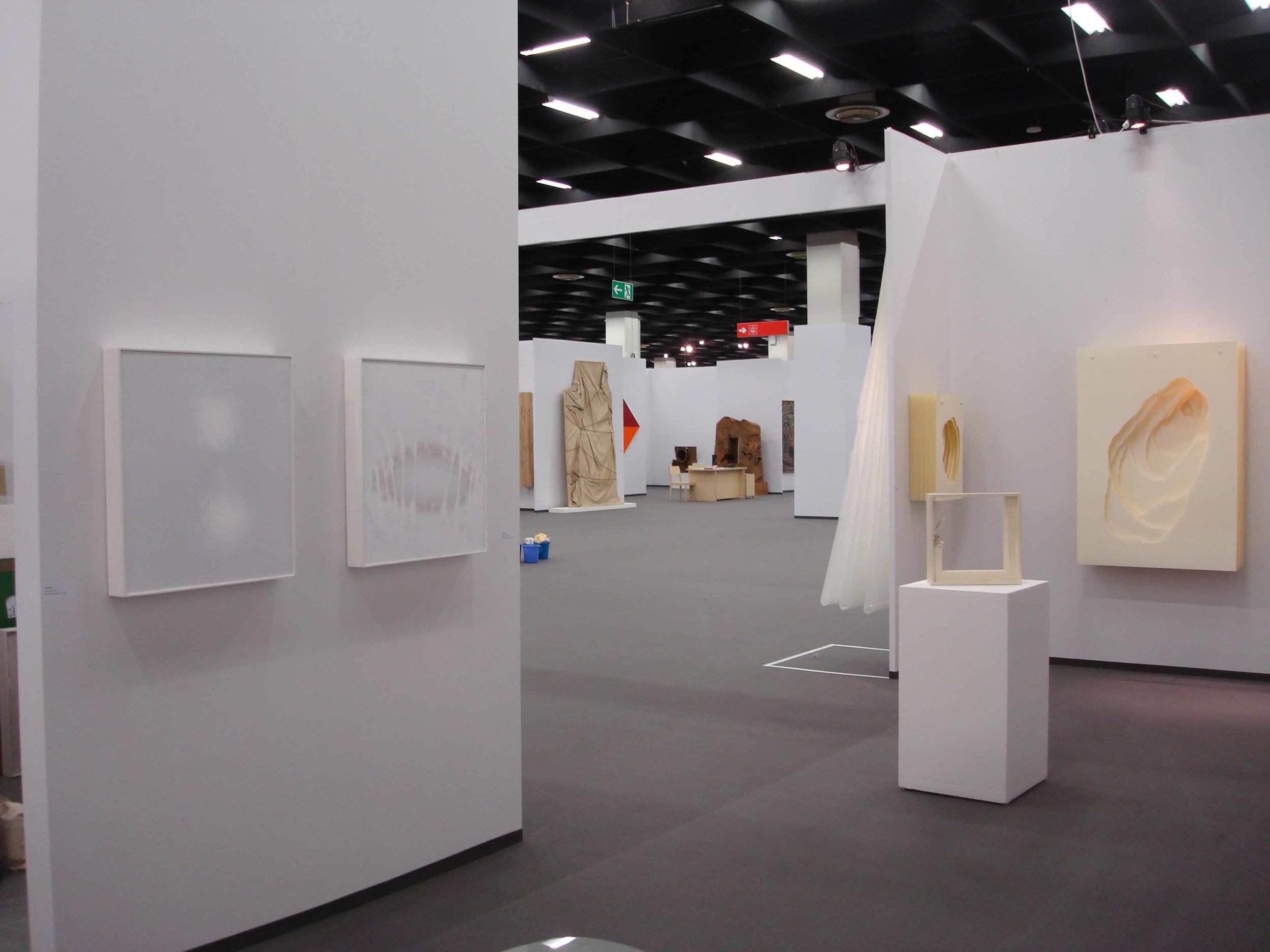 Stand White meditation room di Galleria Grossetti ad Art Cologne 2011.jpg