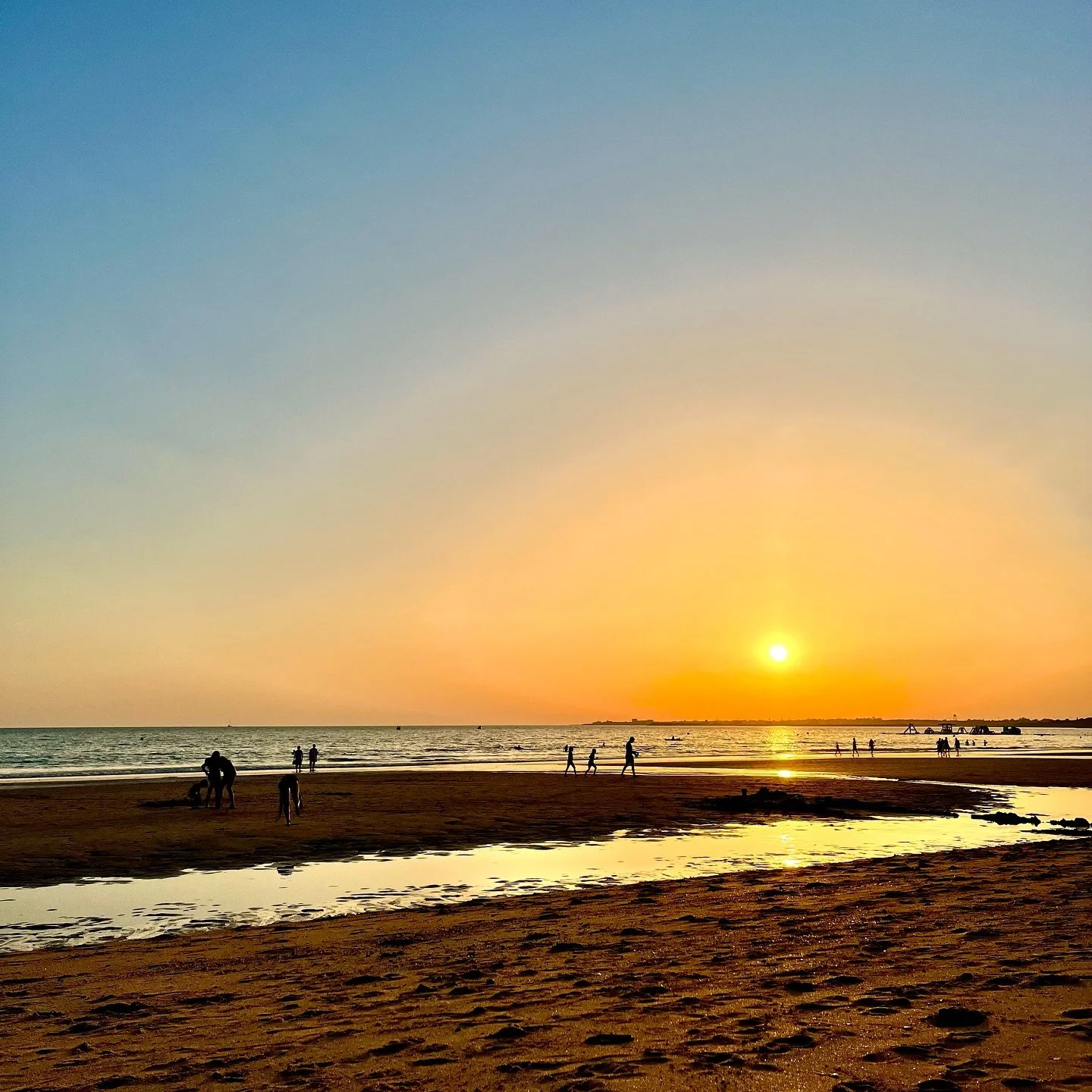Preciosa #puestasesol hoy en @elpuertodsantamaria #sunset #sunsetvibes