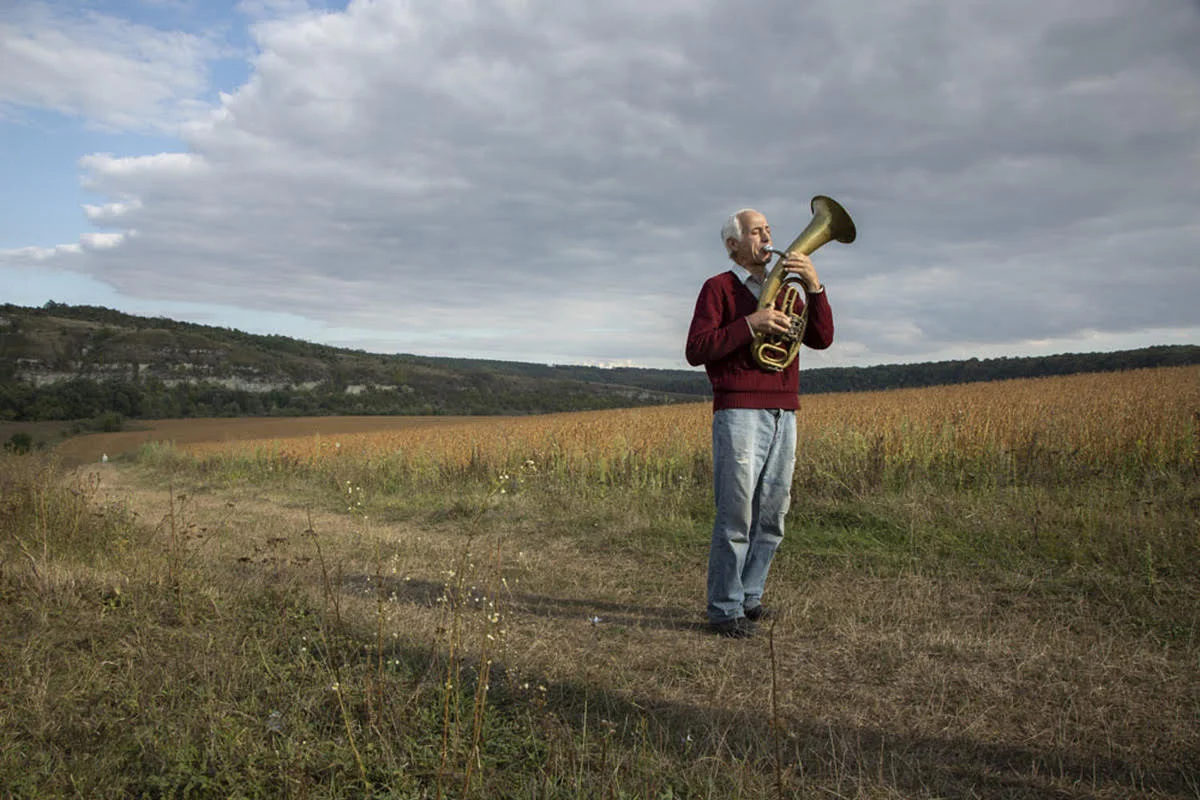 ANIA KLOSEK'S NEW PHOTOGRAPHY EXHIBITION