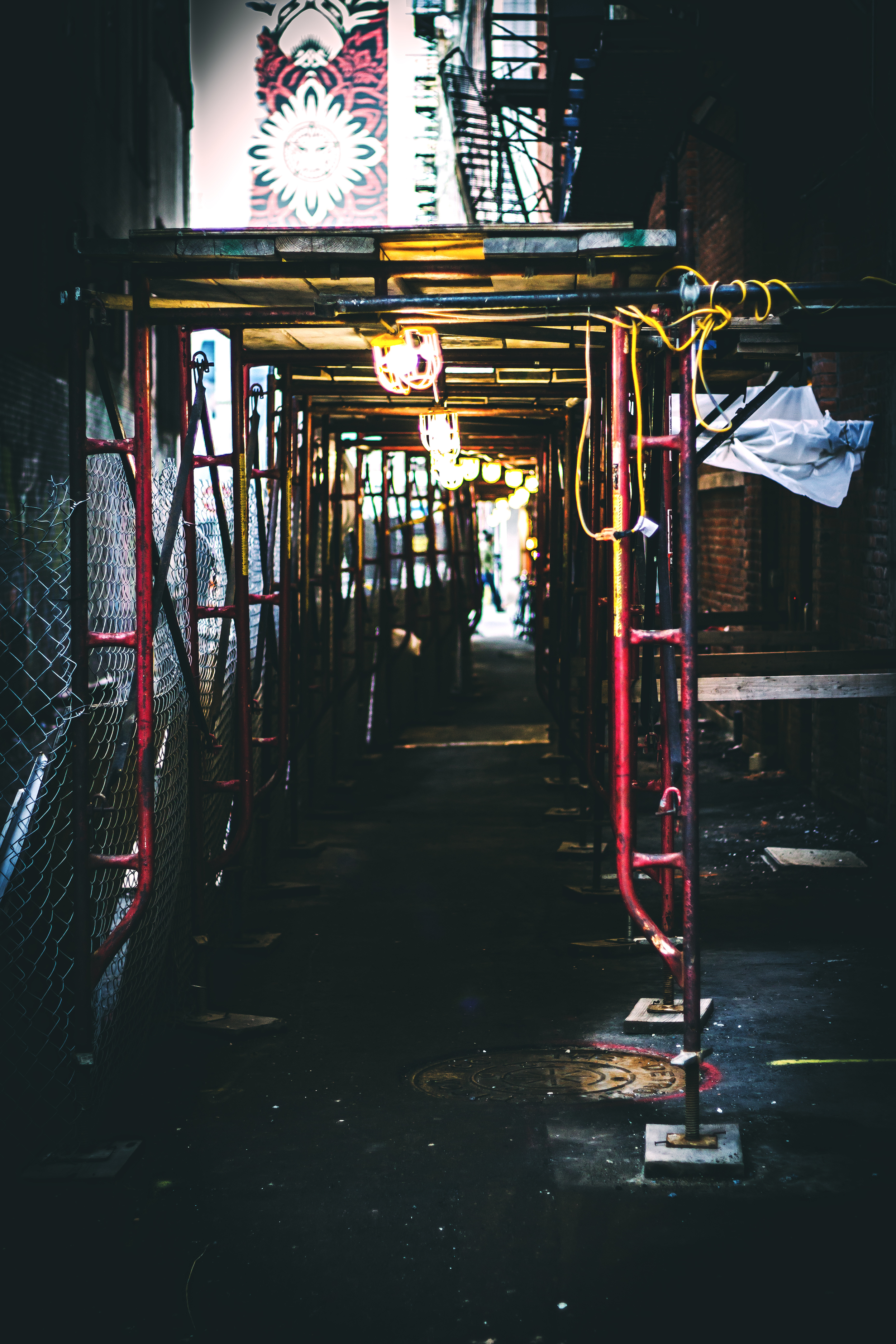 construction tunnel 1.jpg