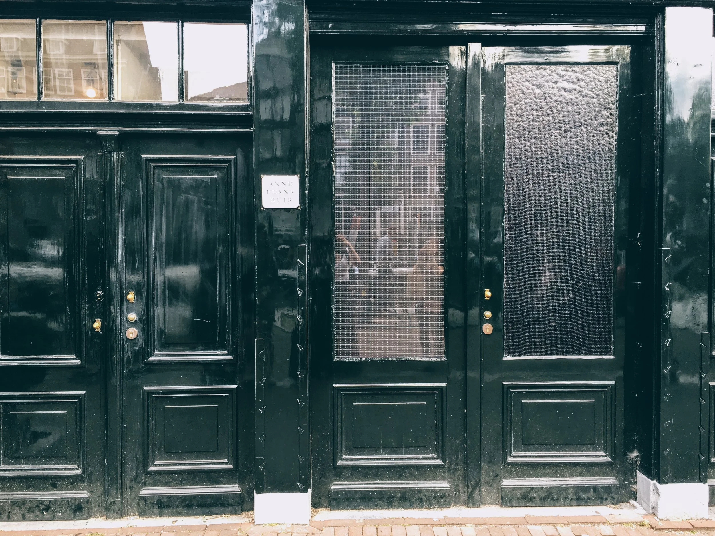 The famous entrance of the Anne Frank house