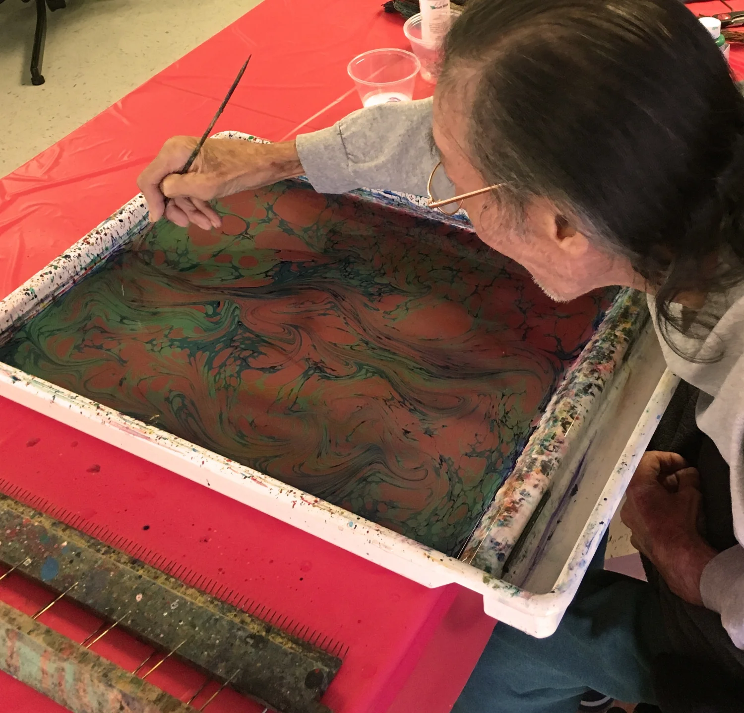 Making marbled paper