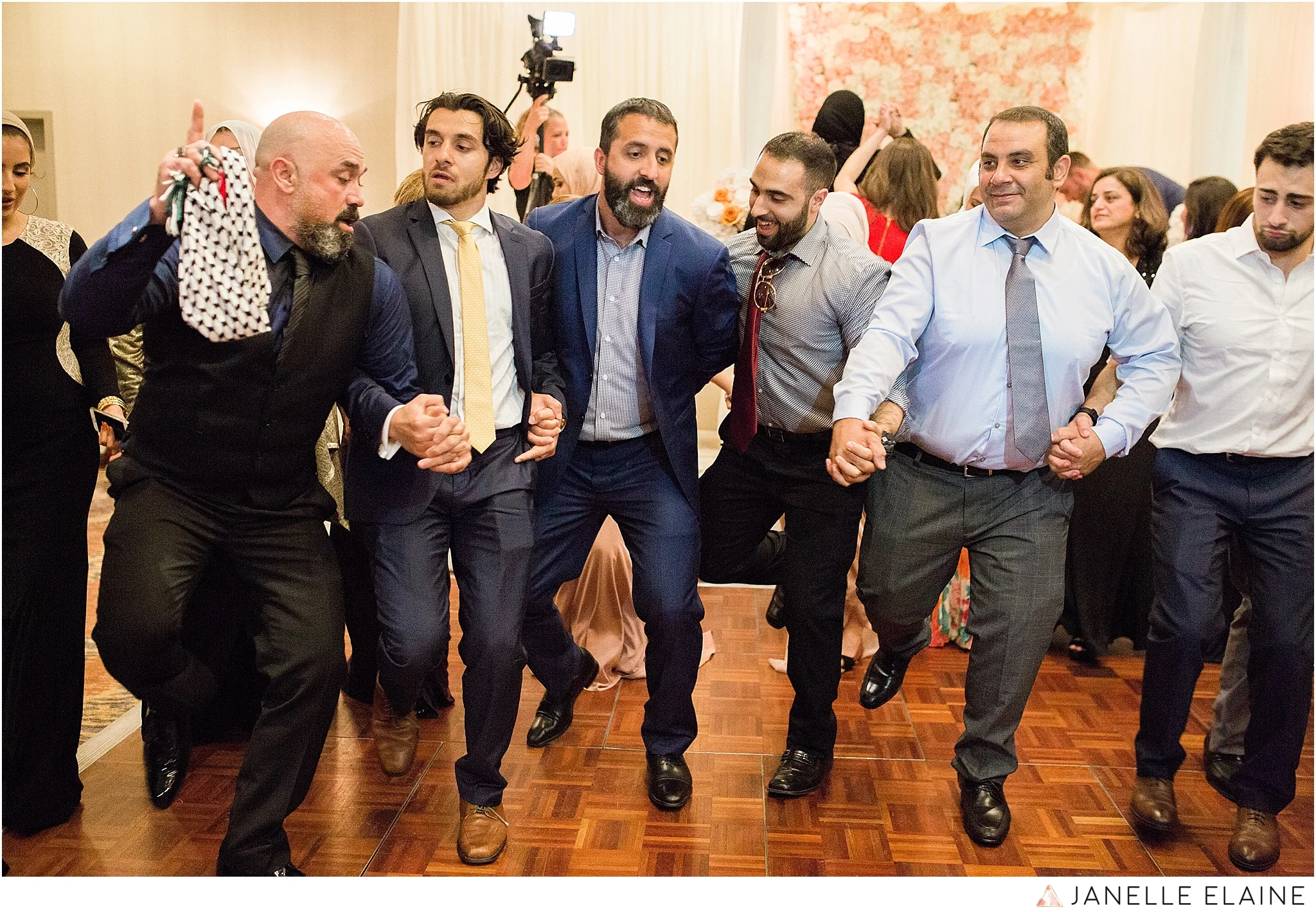 janelle elaine photography-seattle-bellevue-wedding-photographer-robinswood house-302.jpg