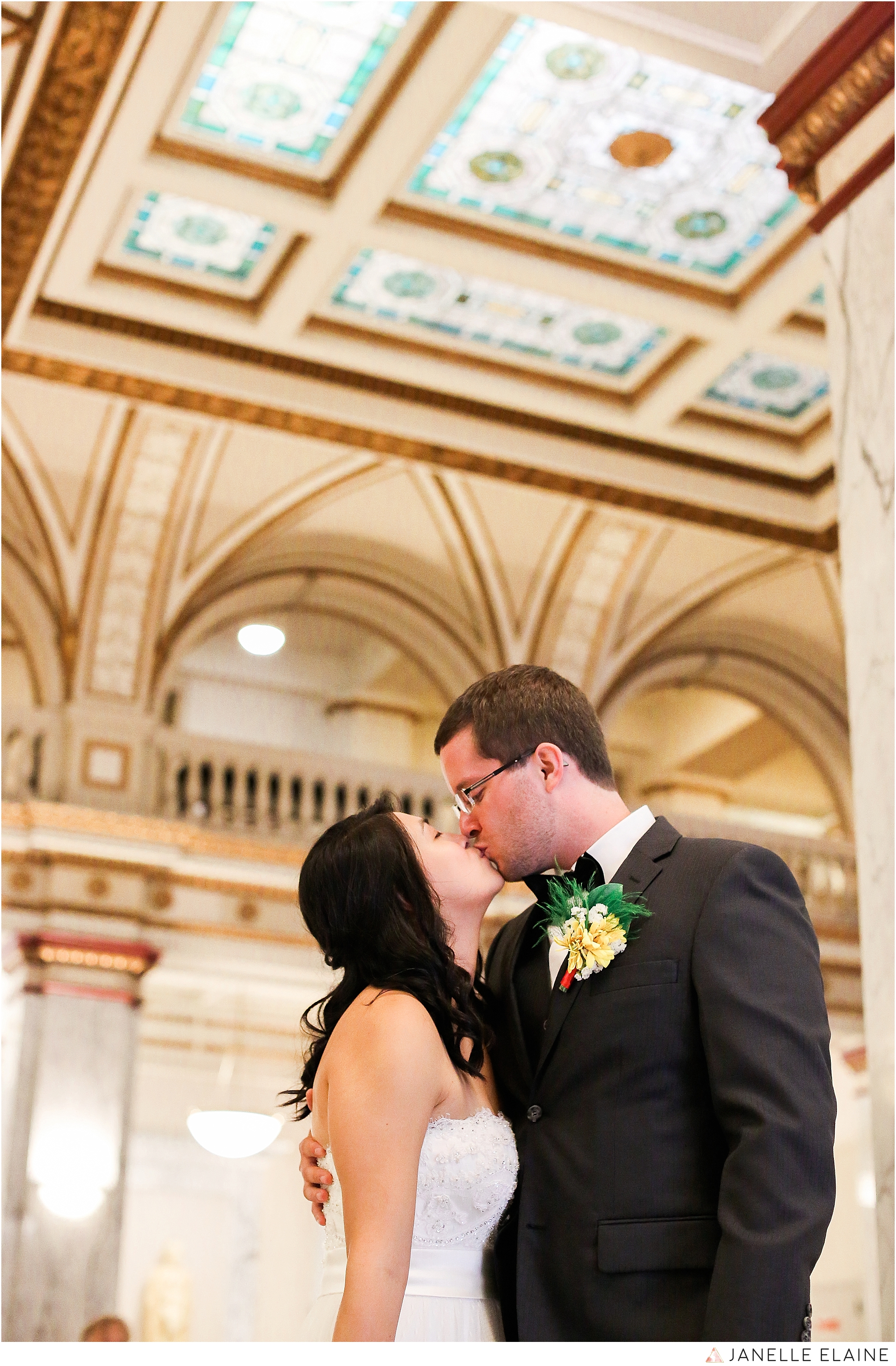 janelle elaine photography-professional wedding photographer seattle--77.jpg