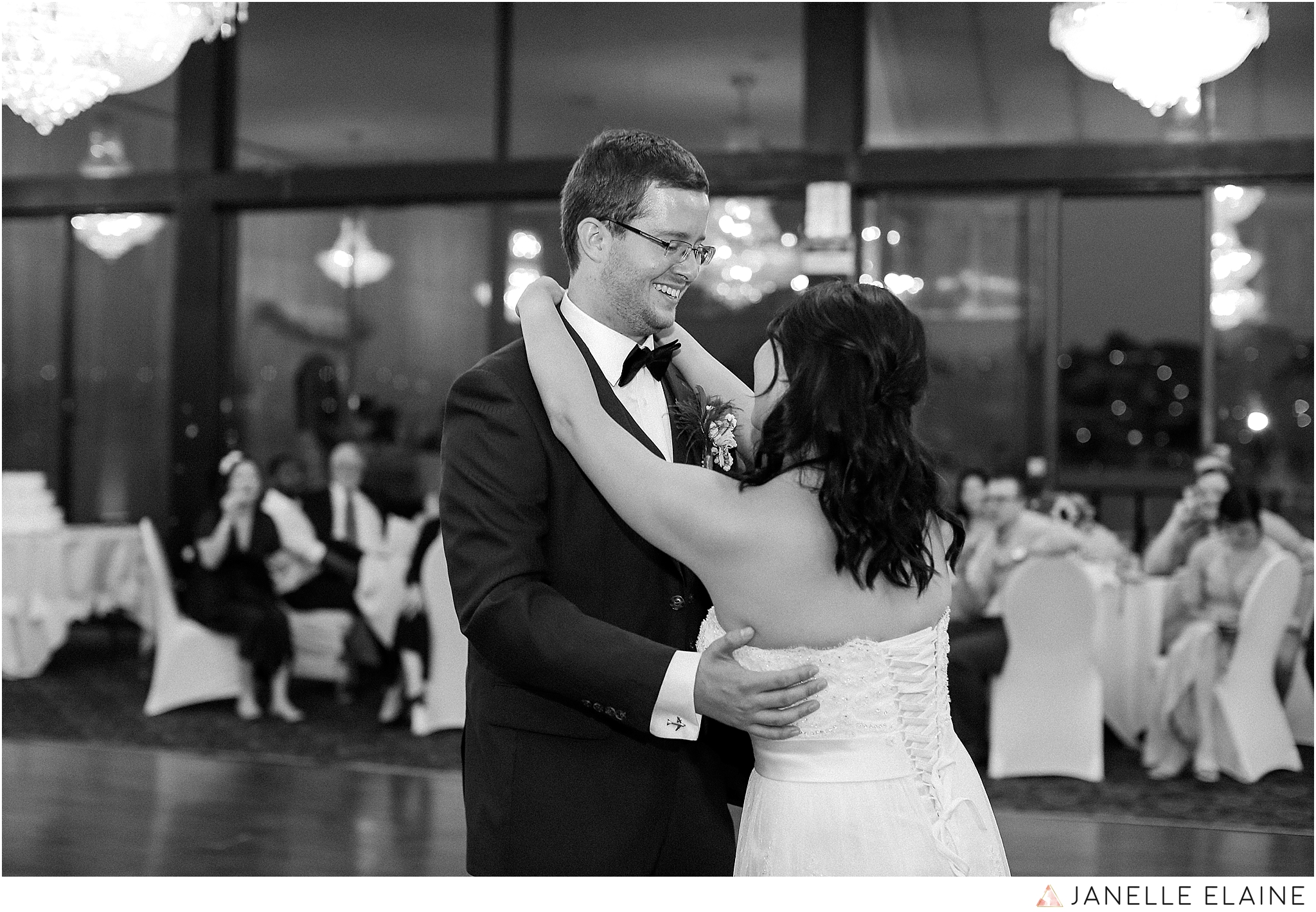 janelle elaine photography-professional wedding photographer seattle--181.jpg