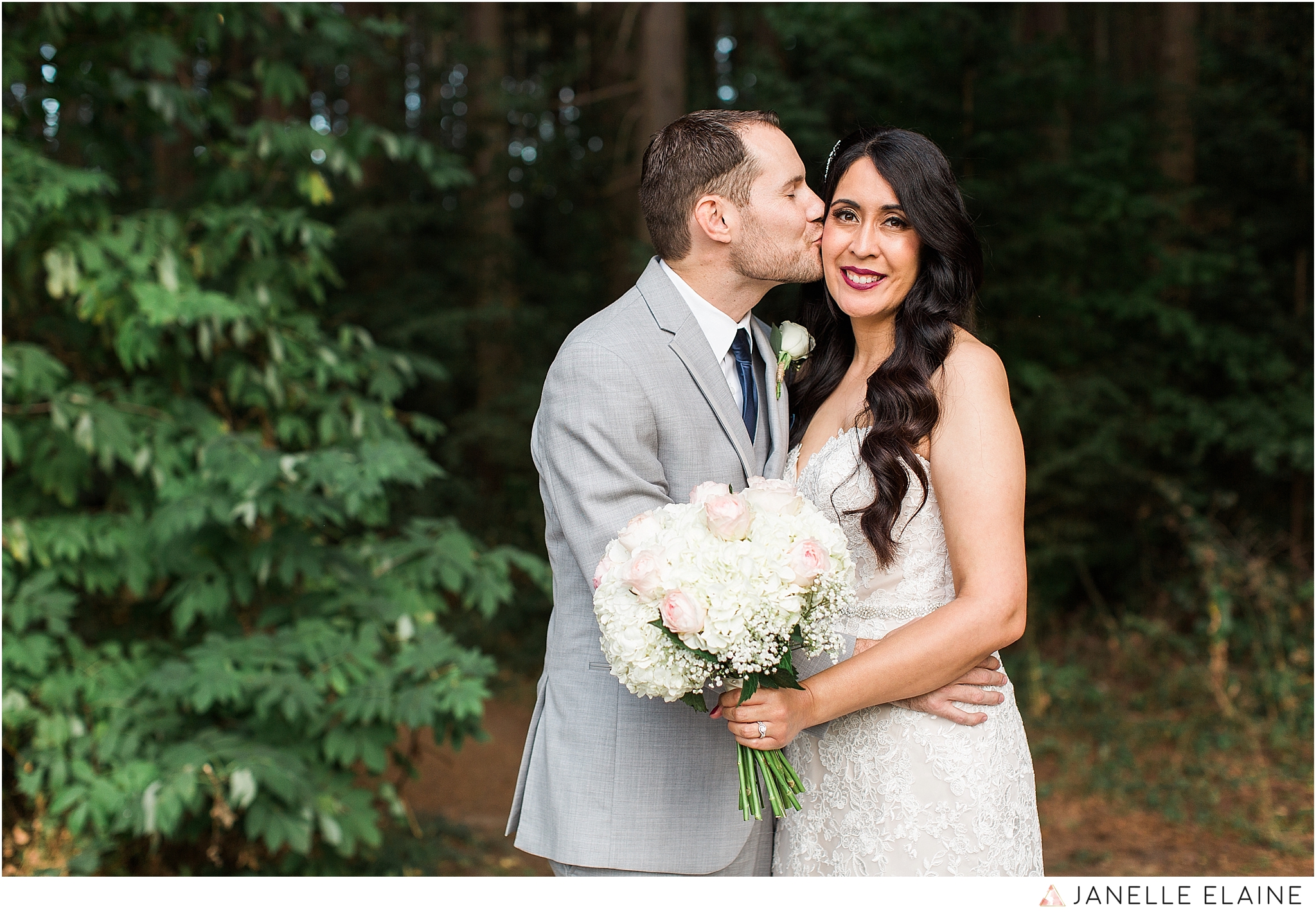 janelle elaine photography-professional wedding photographer-seattle-bellevue-robinswood house-196.jpg