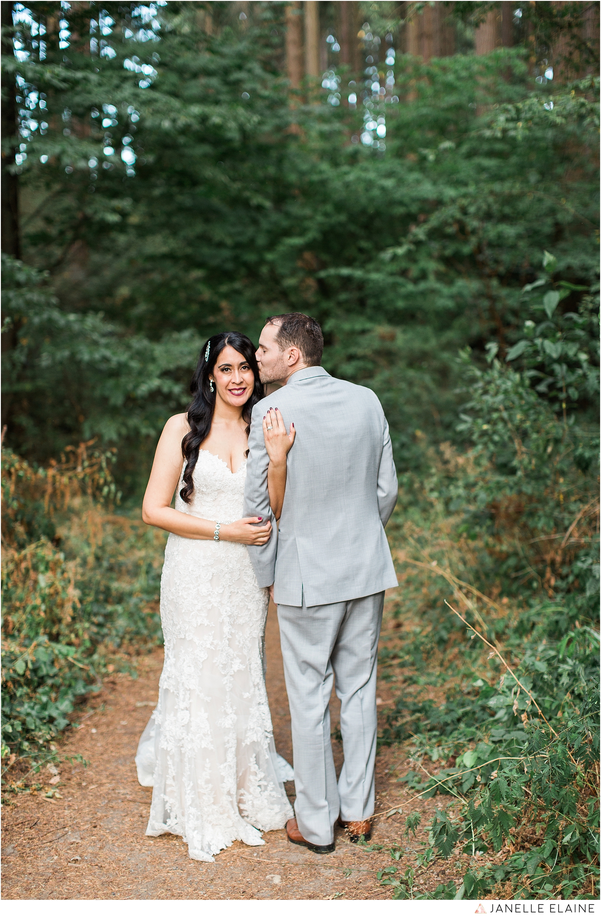 janelle elaine photography-professional wedding photographer-seattle-bellevue-robinswood house-204.jpg