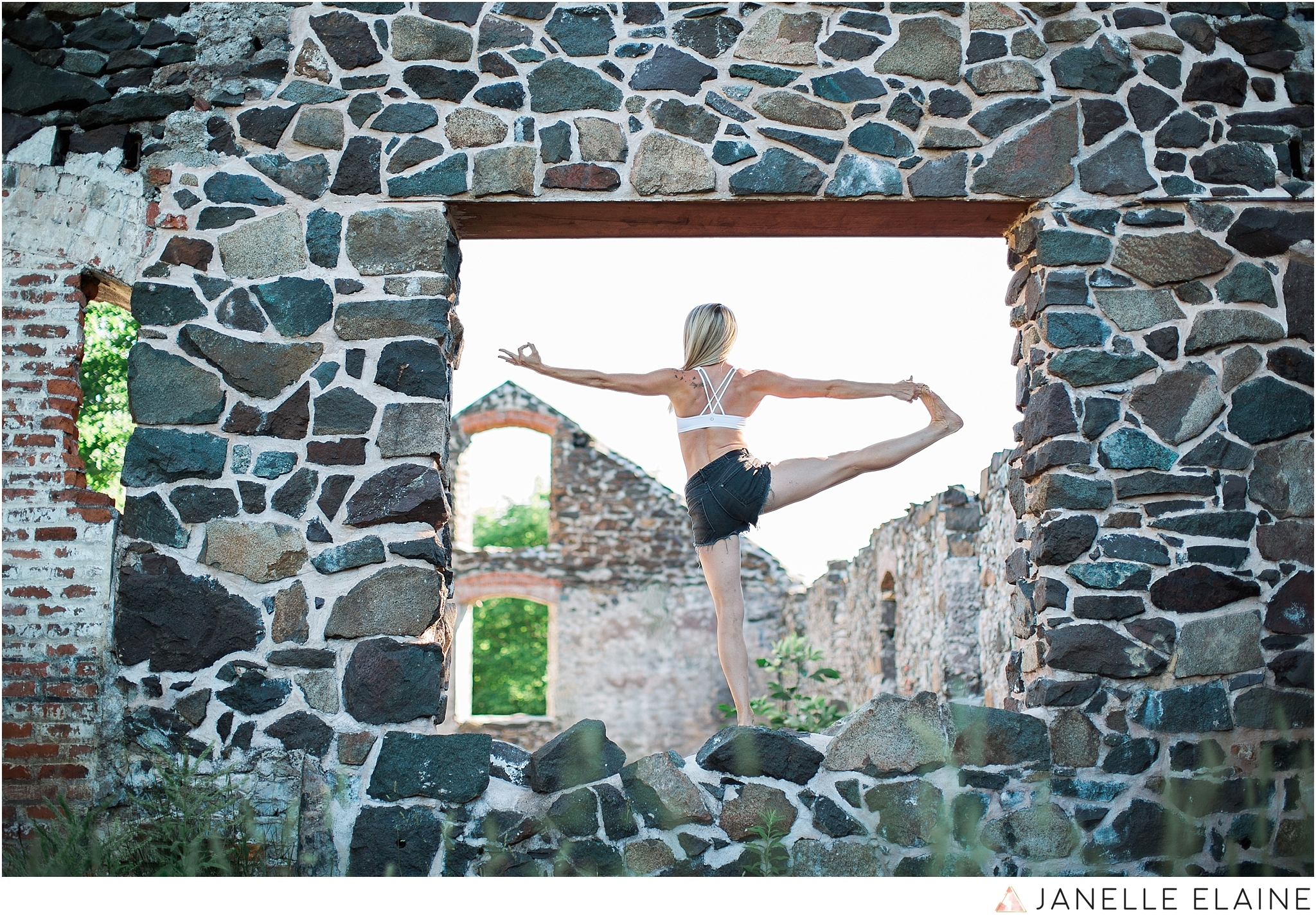 tasha yoga portrait-janelle elaine photography-upper mi-2.jpg