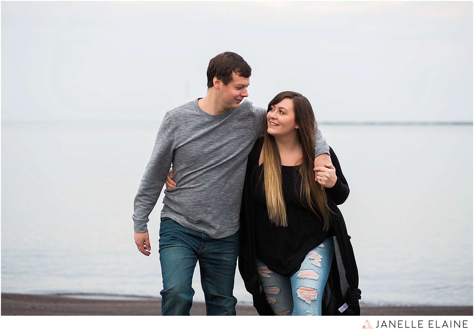 seattle-washington-engagement-photographers-janelle elaine-96.jpg