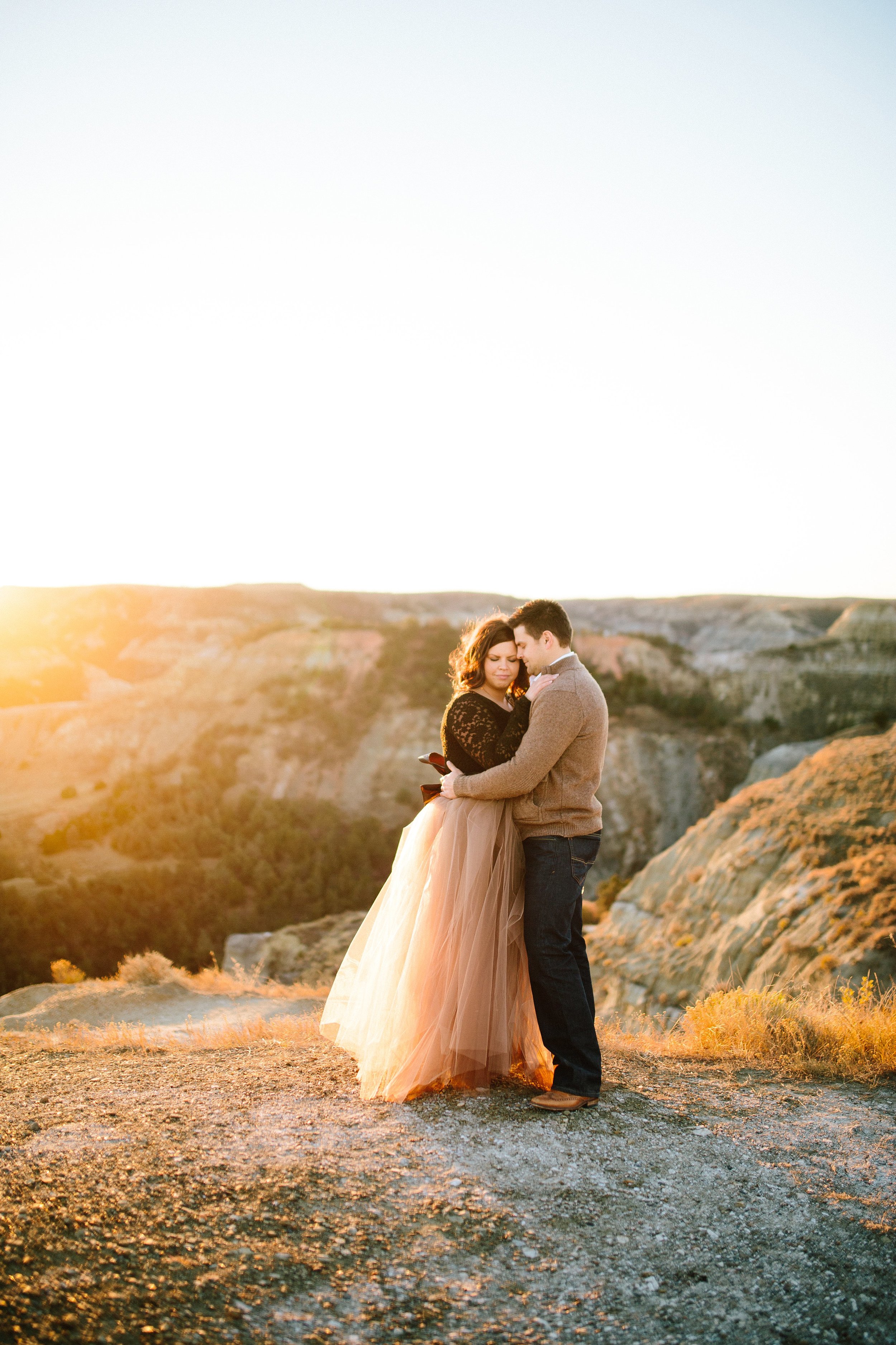 Romantic Sunset Couples Session at the Theodore Roosevelt National Park in North Dakota by Seattle WA destination photographer Janelle Elaine Photography.jpg