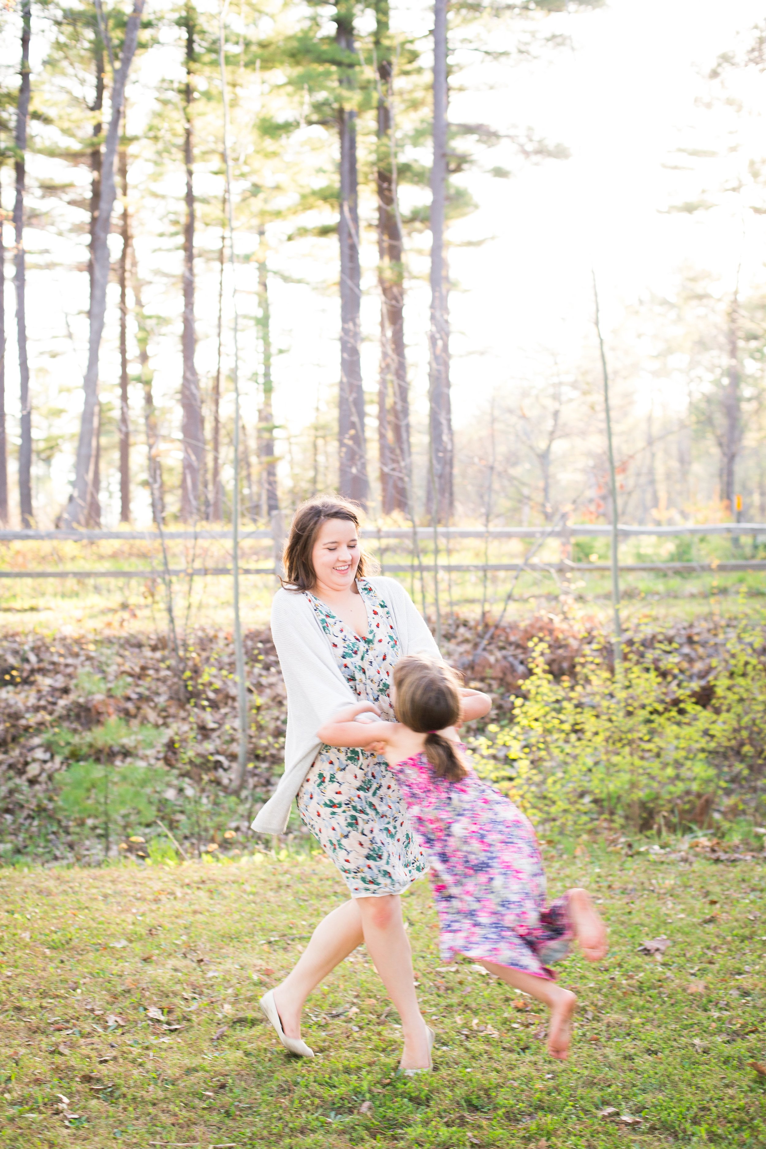 Mommy and Me Whimsical and fun outdoor portrait session by Seattle Photographer Janelle Elaine Photography.jpg