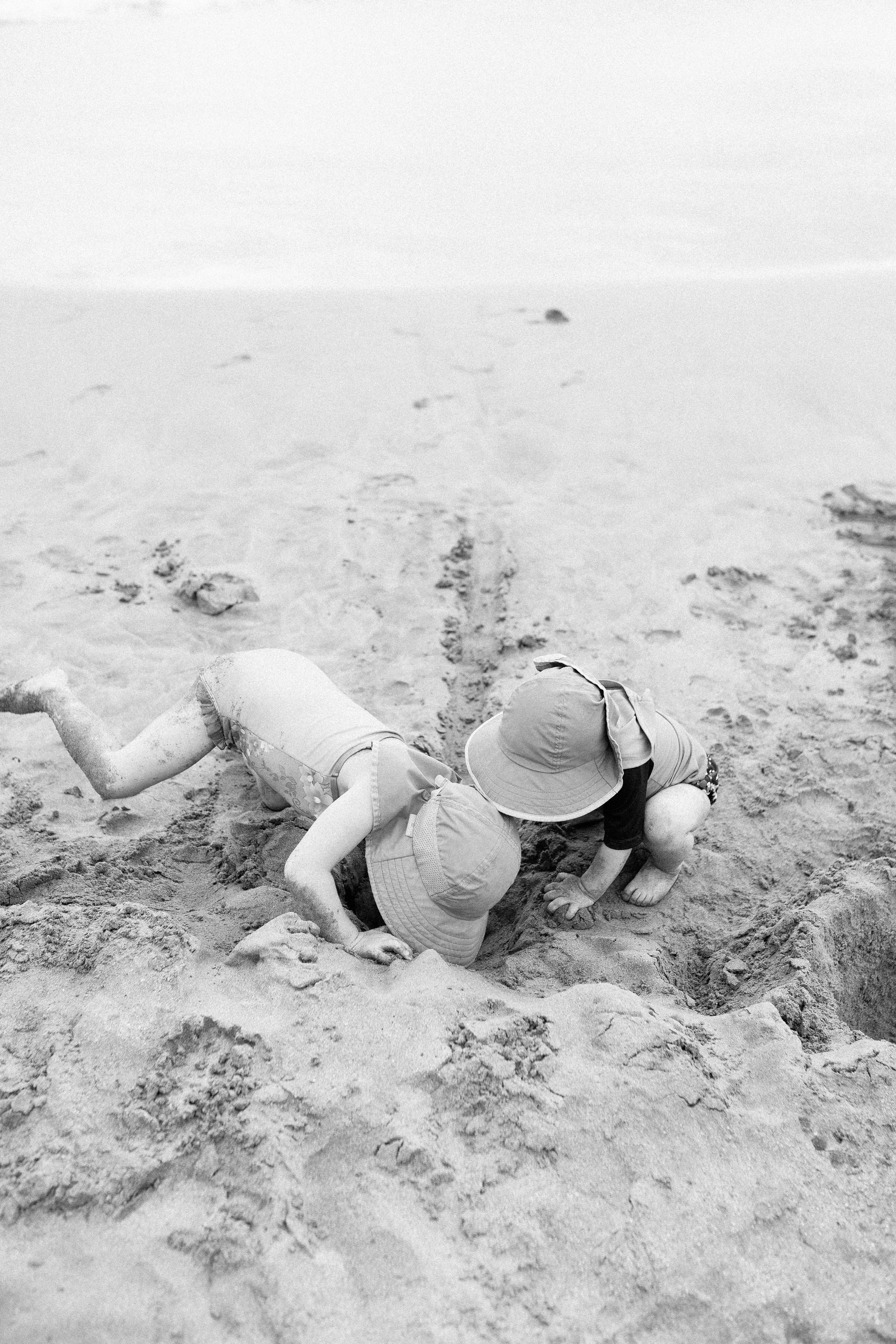 Playing in the Sand Family Beach Day Photo Session on Maui by Seattle Lifestyle Photographer Janelle Elaine Photography.jpg