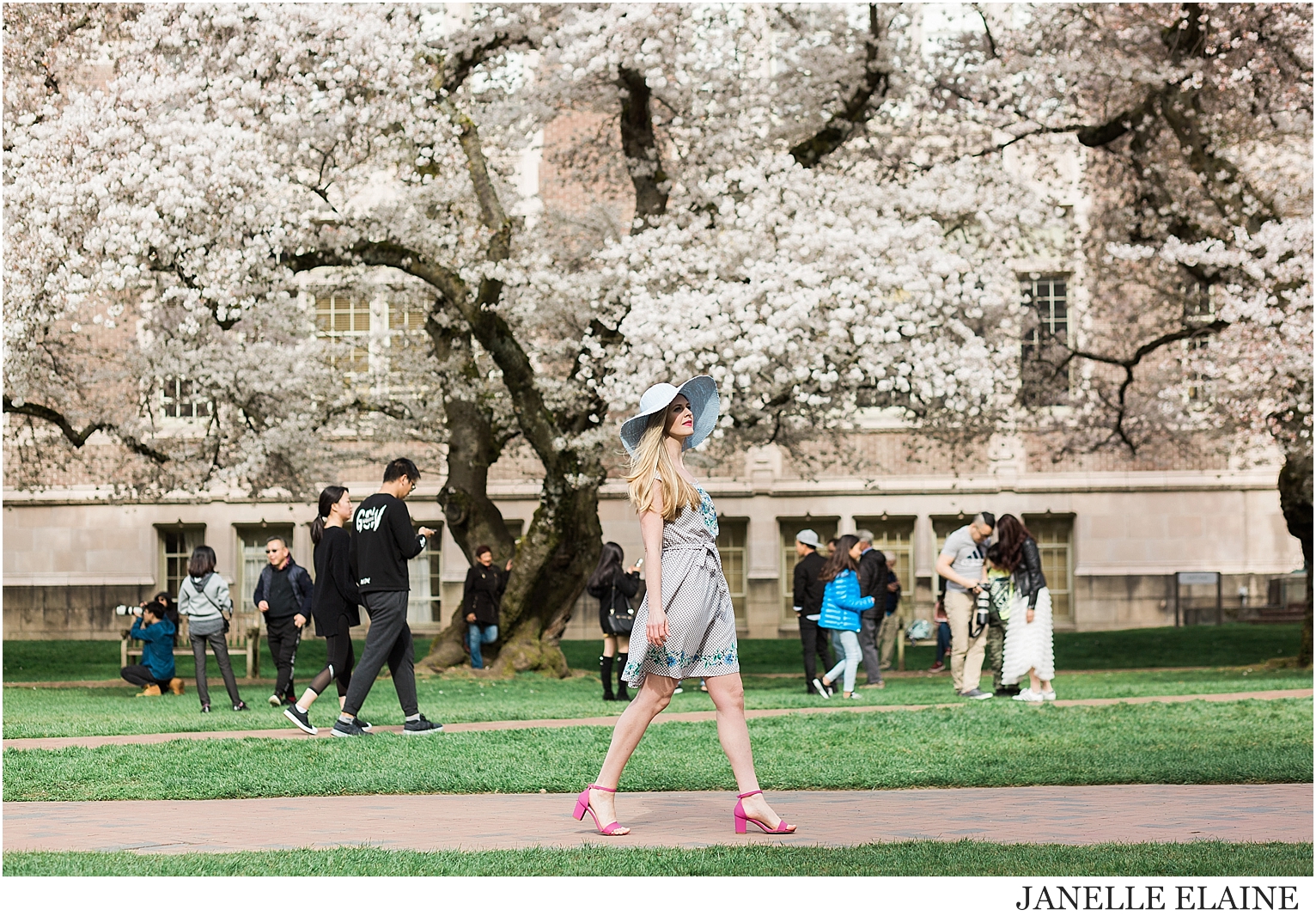 brooke-spring photo session-uw-seattle portrait photographer janelle elaine photography-172.jpg