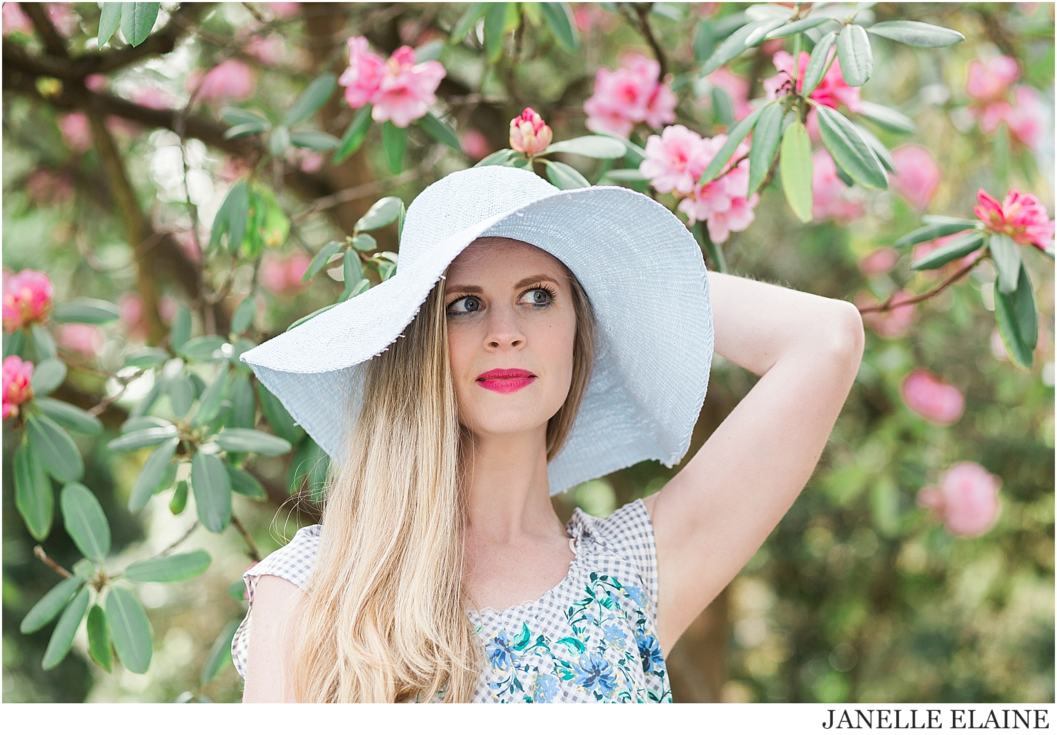 Brooke | UW Portrait Session — Janelle Elaine Photography