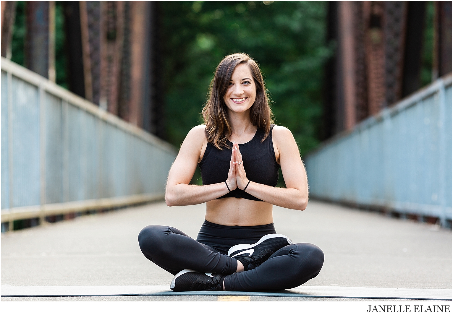 Serena-Yoga Branding-Photo Session-Renton, WA-Janelle Elaine Photography-36.jpg
