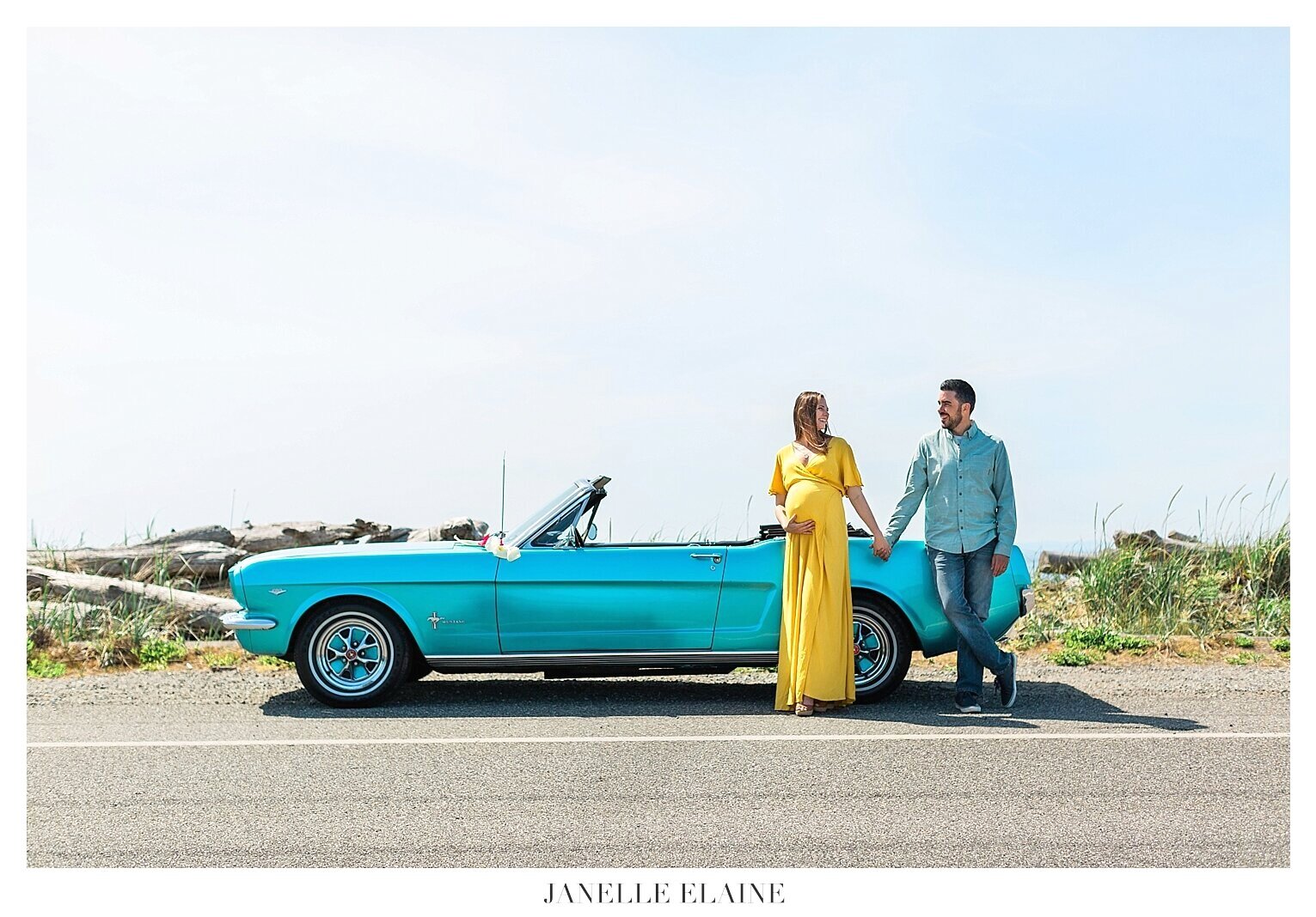 Whidbey+Island-Maternity-Photography-Beach-Portraits-Janelle-Elaine-Photography-Seattle-WA-17.jpg