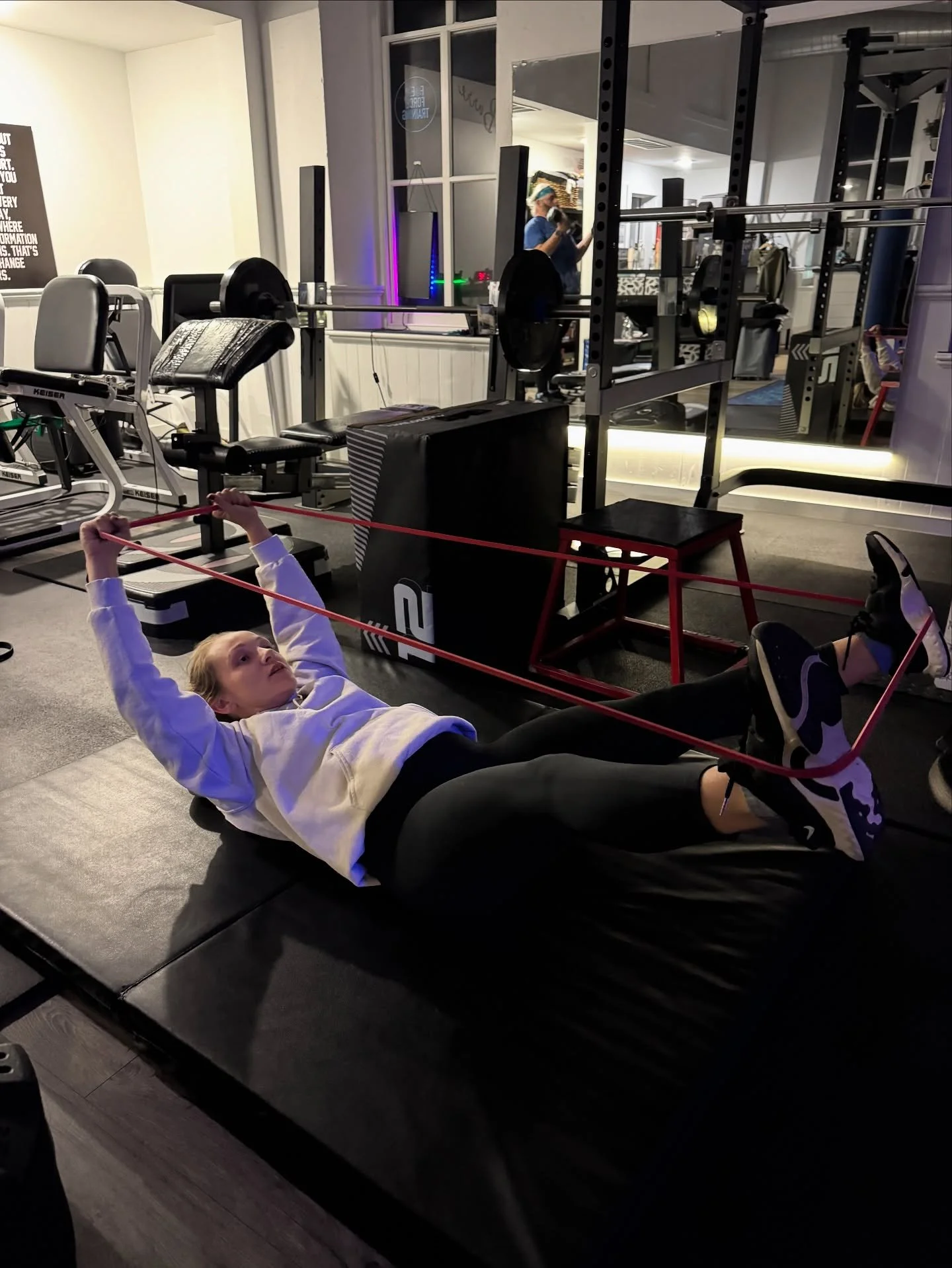 All the benefits 💪🏼

You feel strong doing everyday things.
Carrying groceries, lifting your kids, or moving furniture suddenly feels easy &mdash; no more asking for help with every heavy box.

You actually see progress.
It&rsquo;s motivating to li