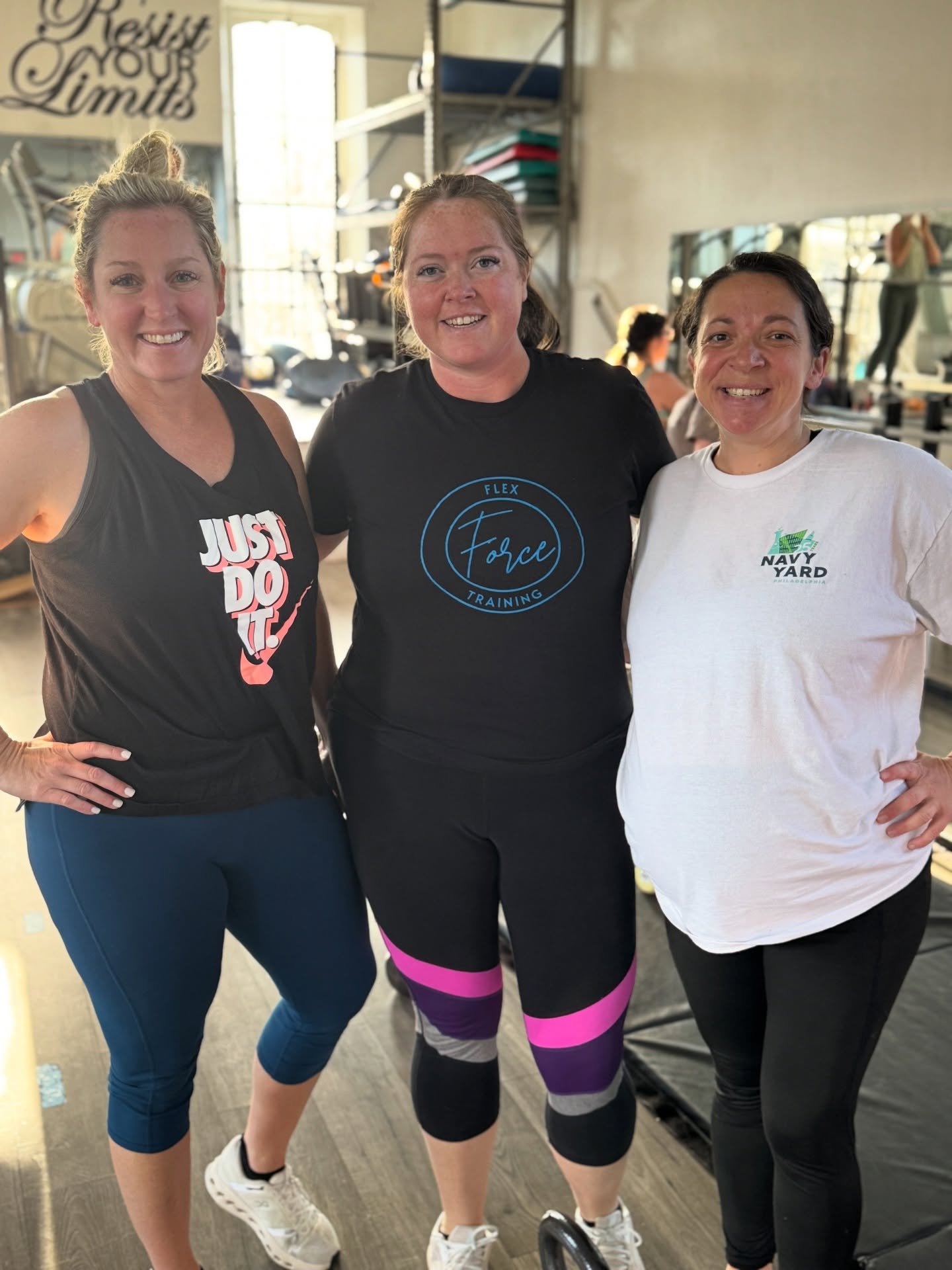 Happy Thanksgiving to the best fit fam 💕

#fitfam #thanksgiving #workout #fitness #smallbusiness