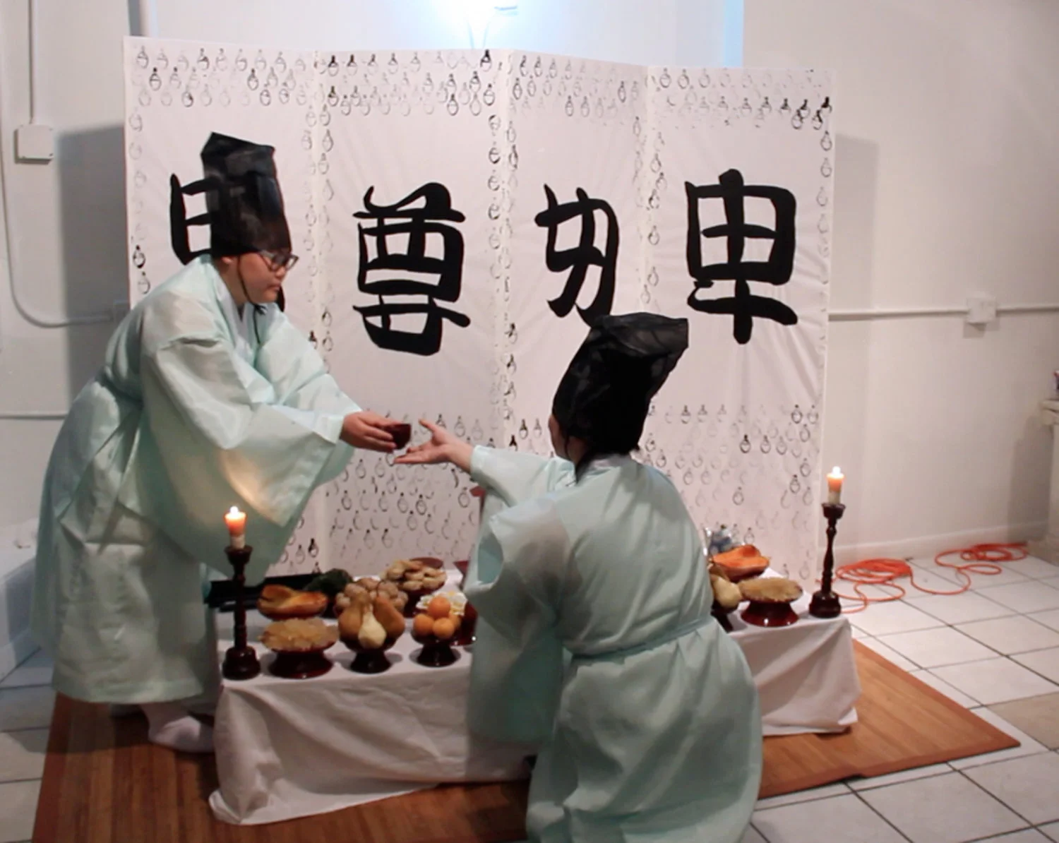 Eating+Ourselves,+ChanHee+Choi,+Jenny+Kim,+Yona+Lee,+Heather+Burdsall+6.jpg