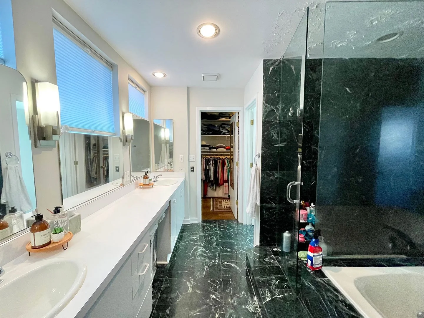 bathroom3.jpg