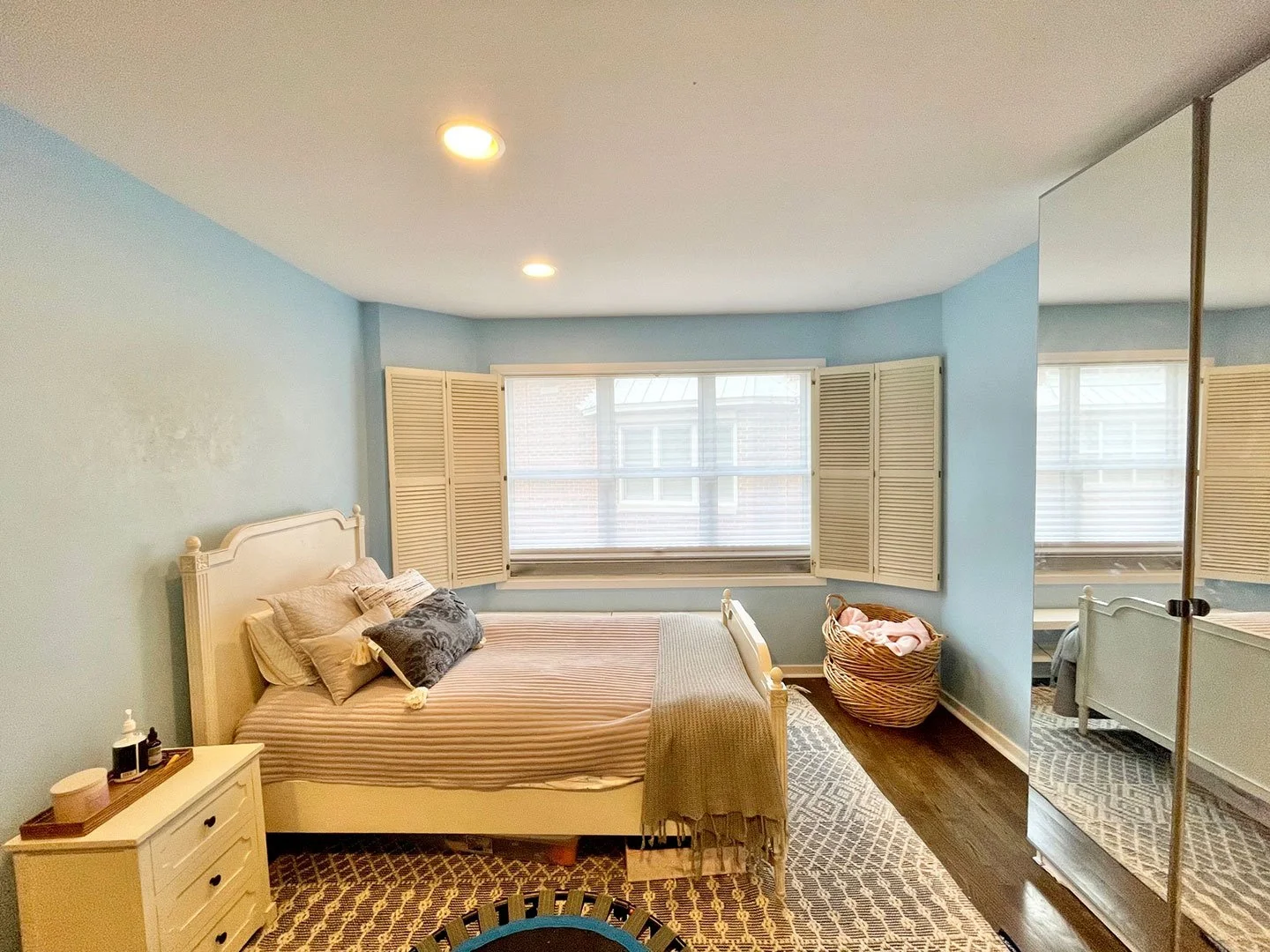 bedroom13.jpg