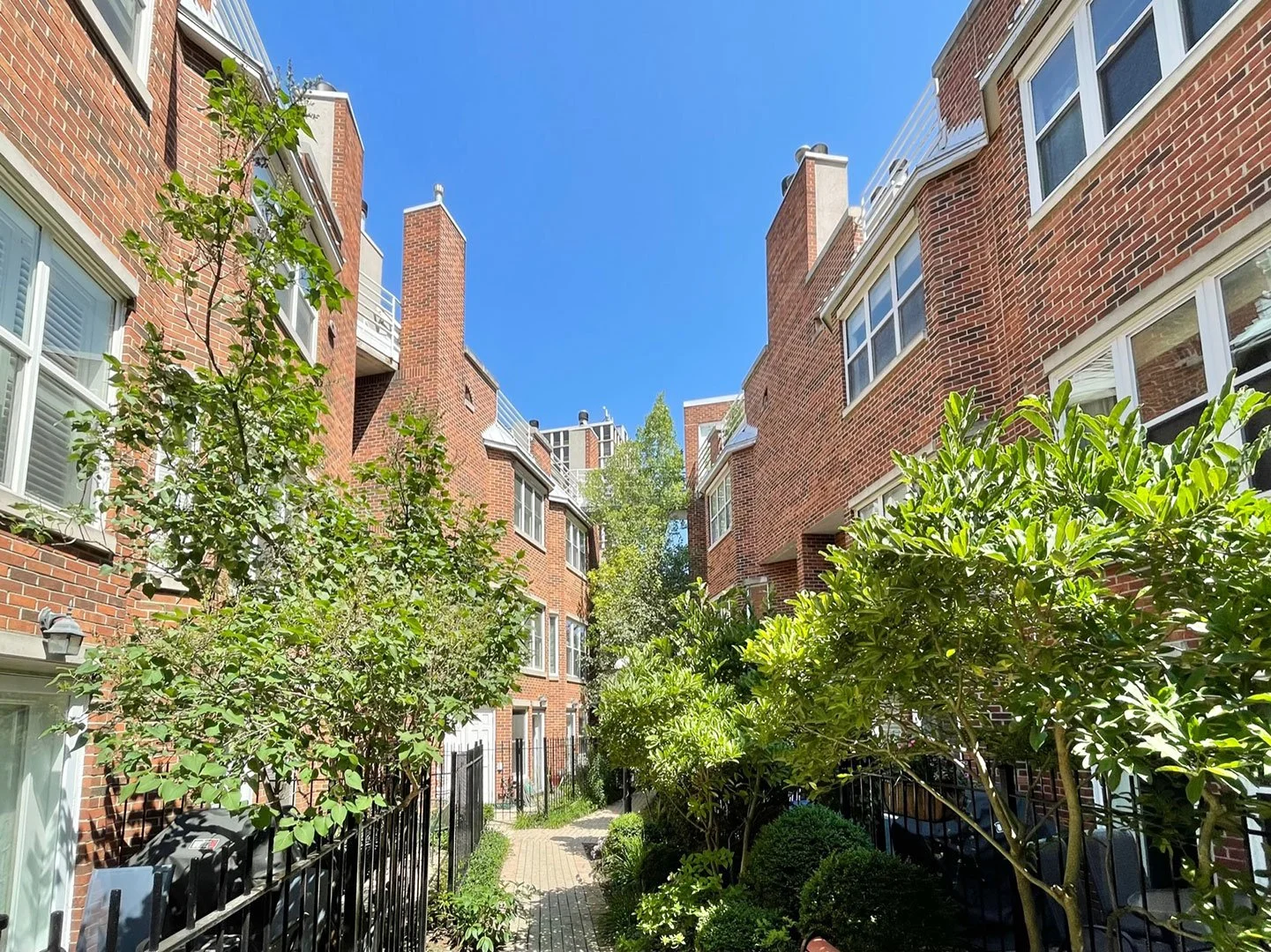 courtyard3.jpg