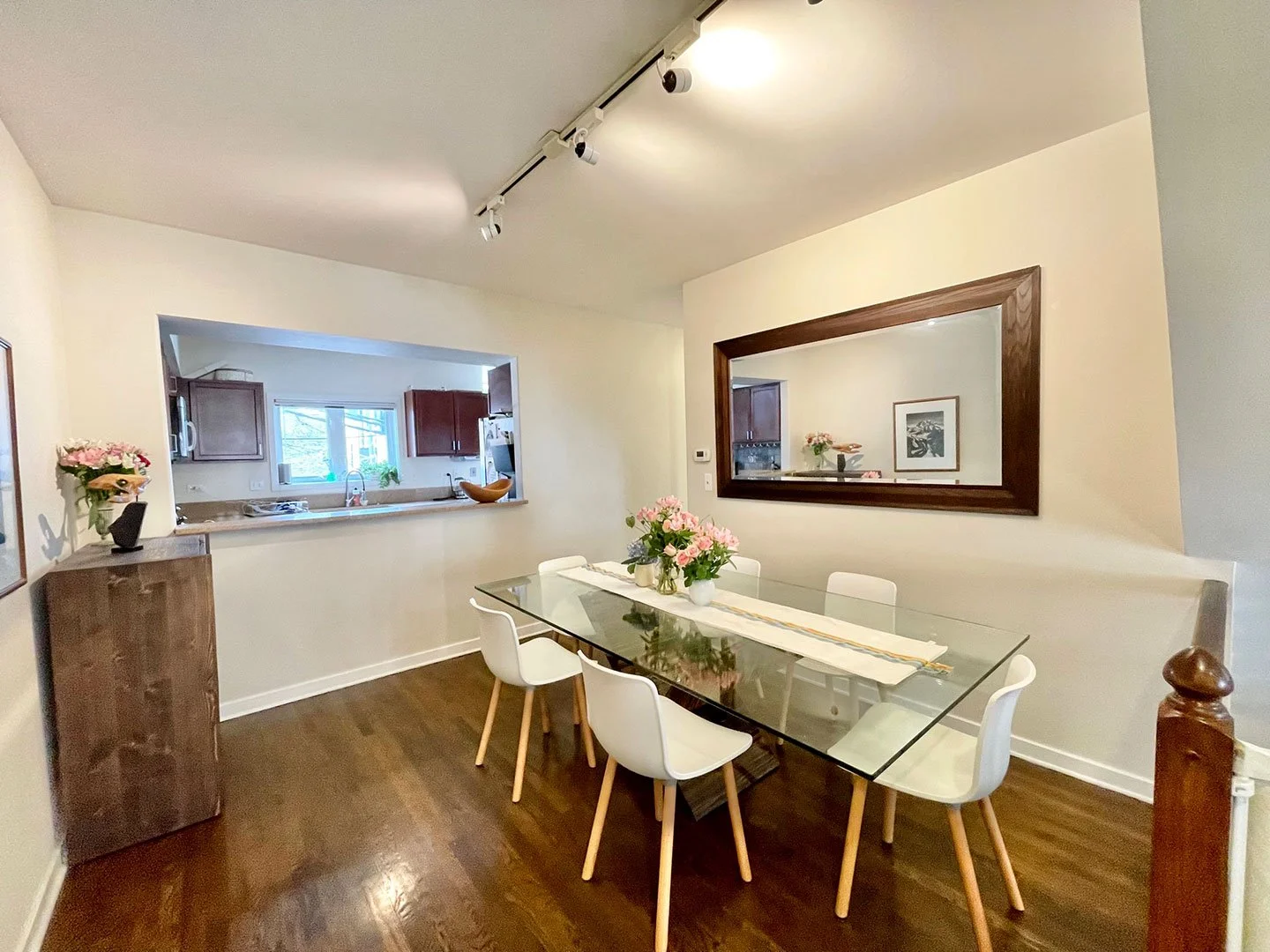 diningroom2.jpg
