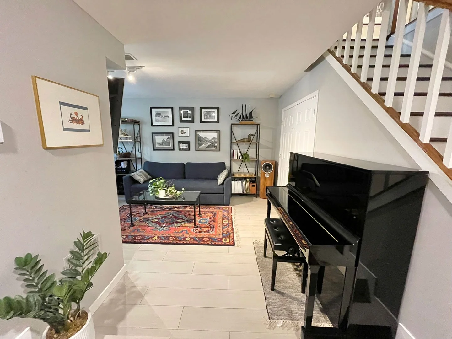 familyroom4.jpg
