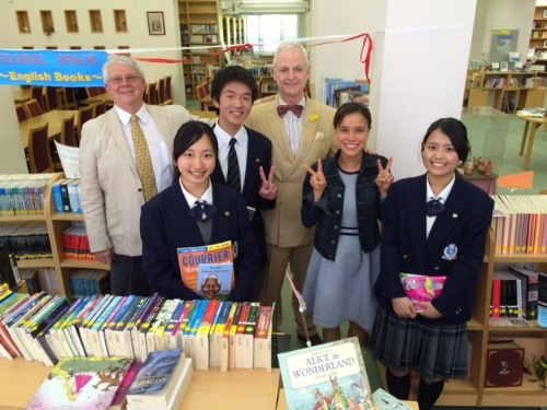 Inside the Kansai Soka Schools Library!