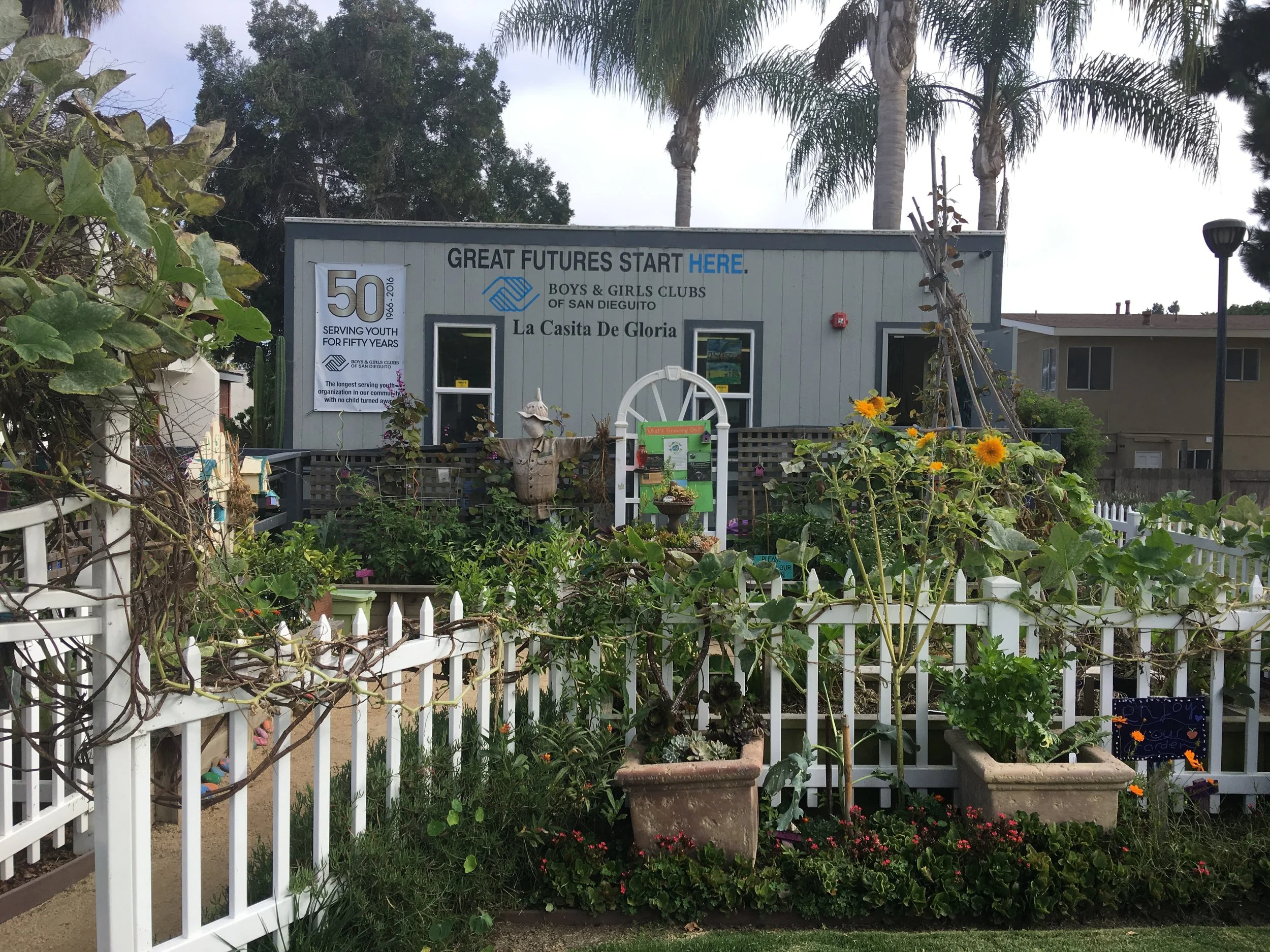 La Colonia Park Gardens, Boys and Girls Club of San Dieguito