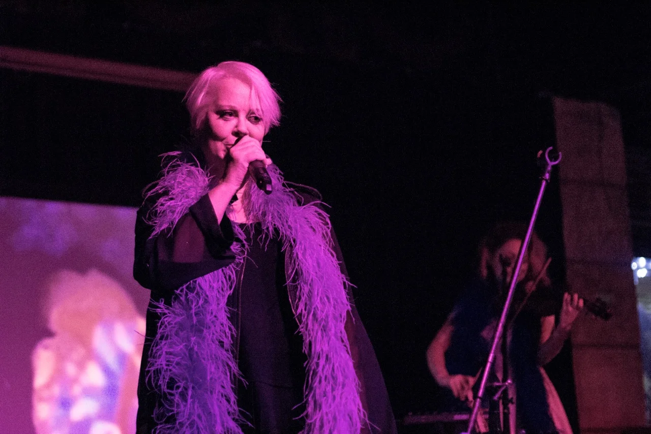 Cindy Wilson of The B-52s premieres her album "Change" album during her first solo tour