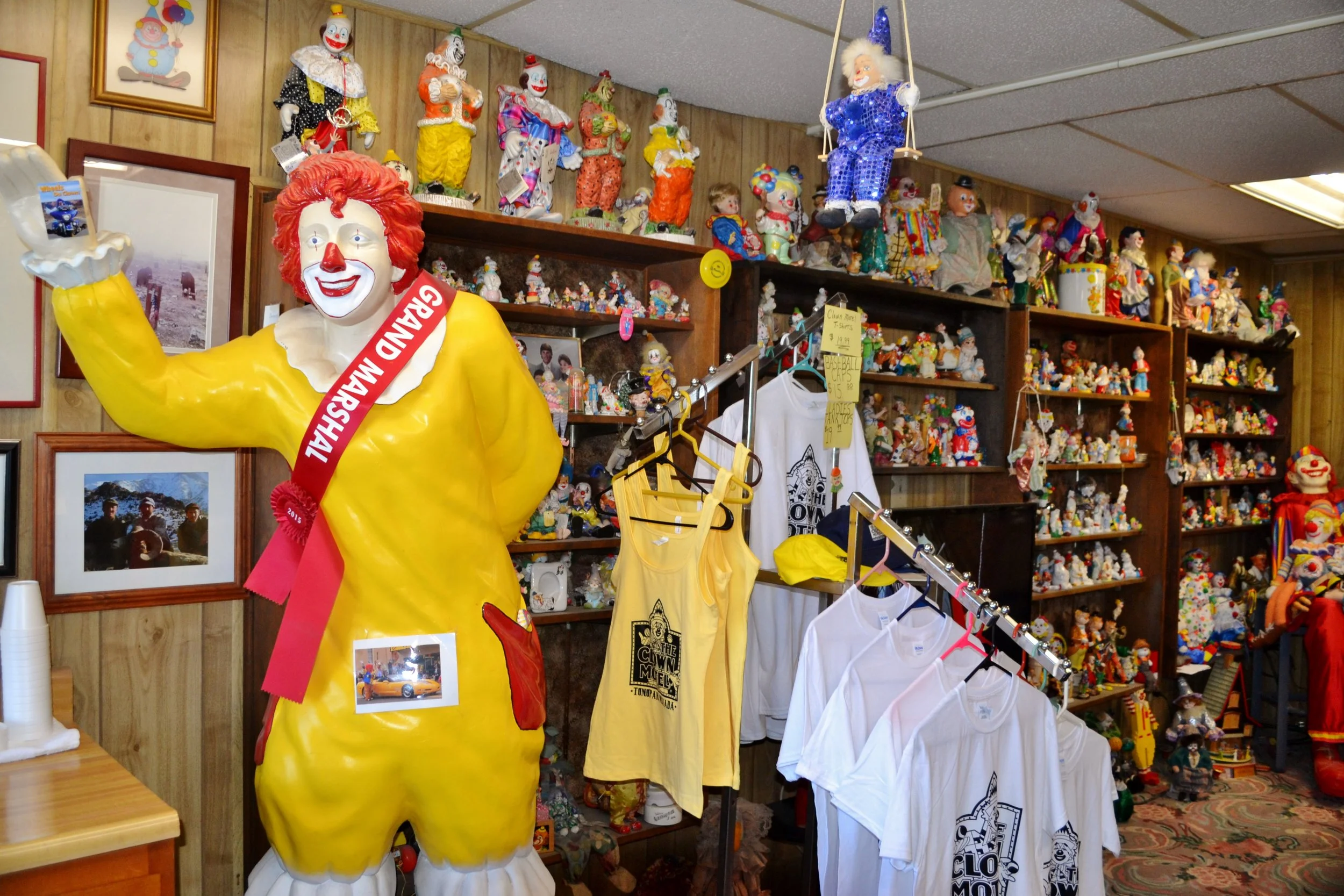 Tour The Clown Motel