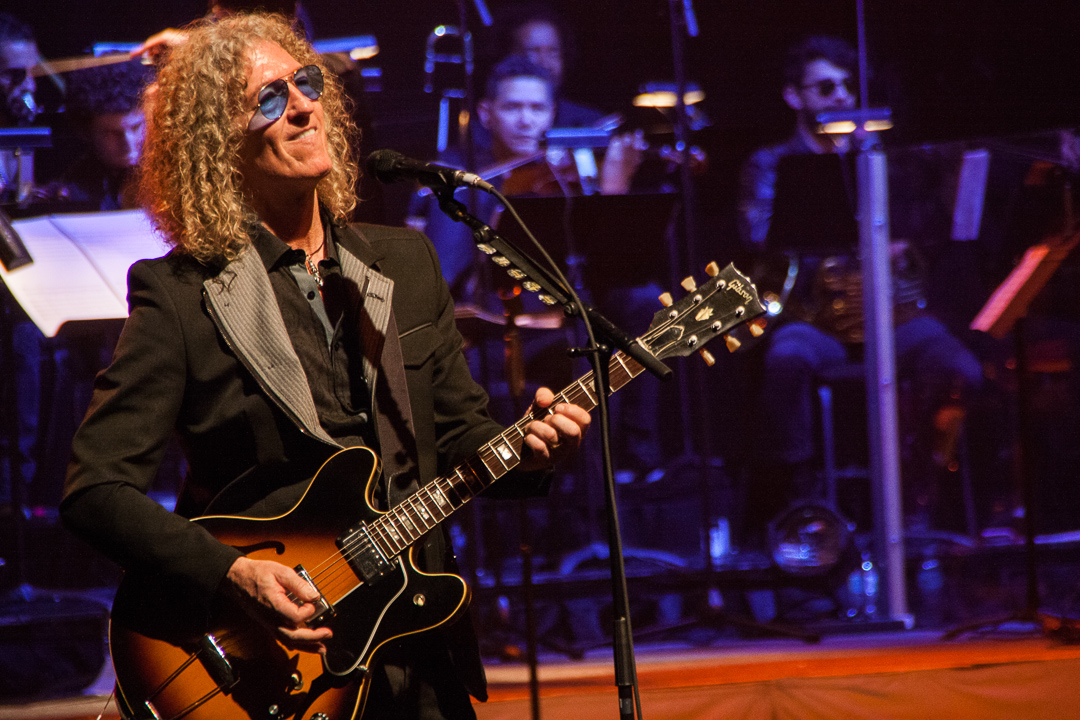 Long time rock-and-rollers Foreigner brought their ‘80s legacy to Broward County 